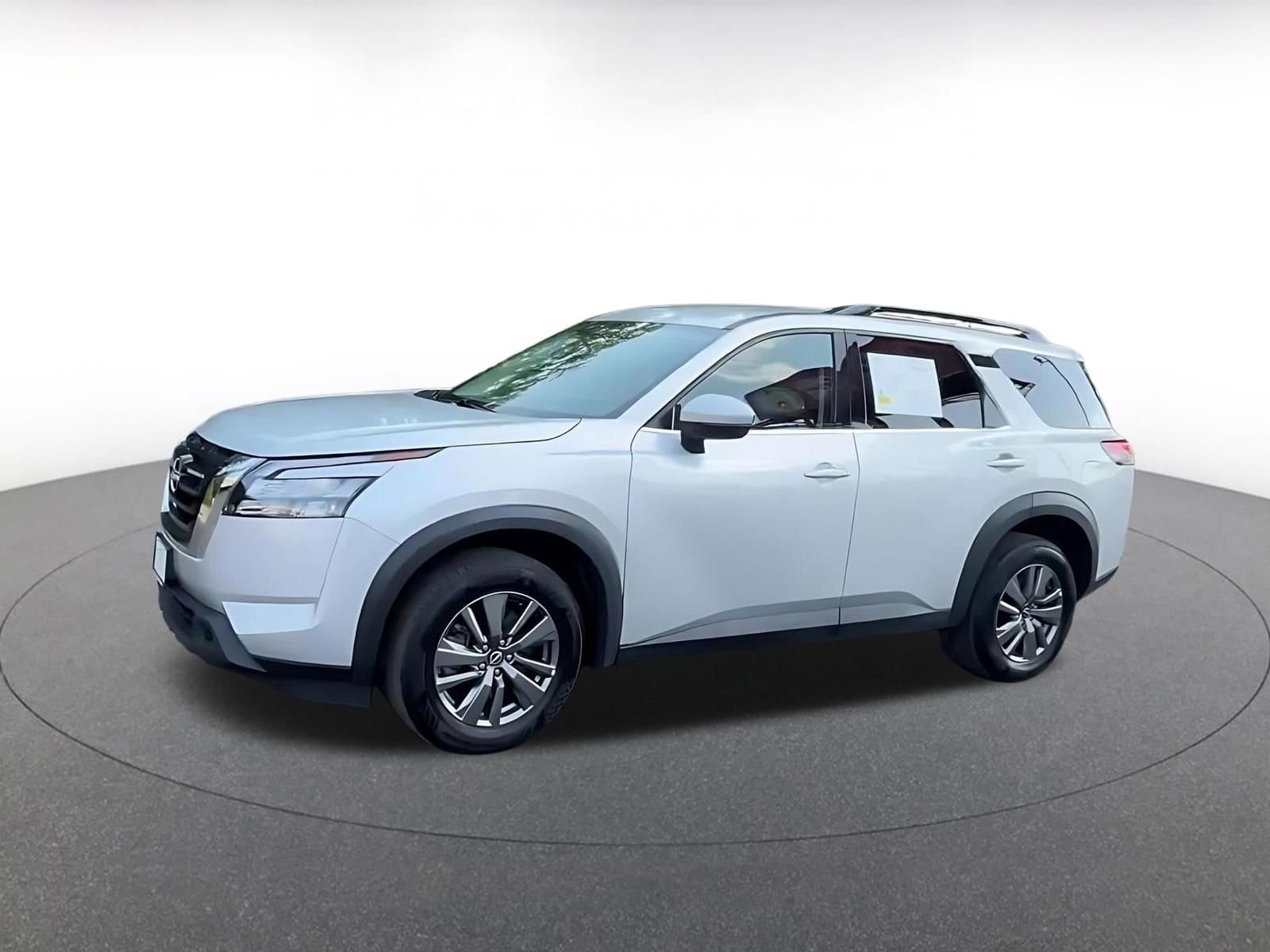 Thumbnail: 2025 Nissan Pathfinder - 8