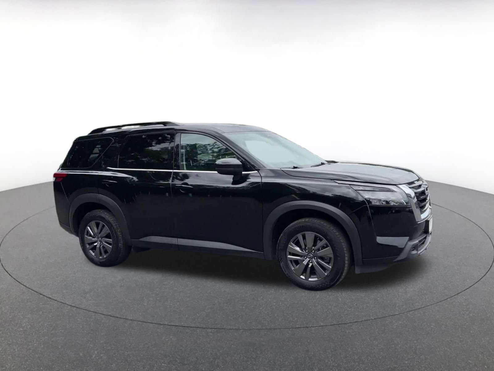 Thumbnail: 2025 Nissan Pathfinder - 2