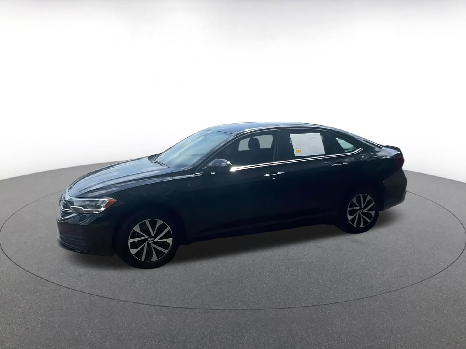 Thumbnail: 2024 Volkswagen Jetta - 8