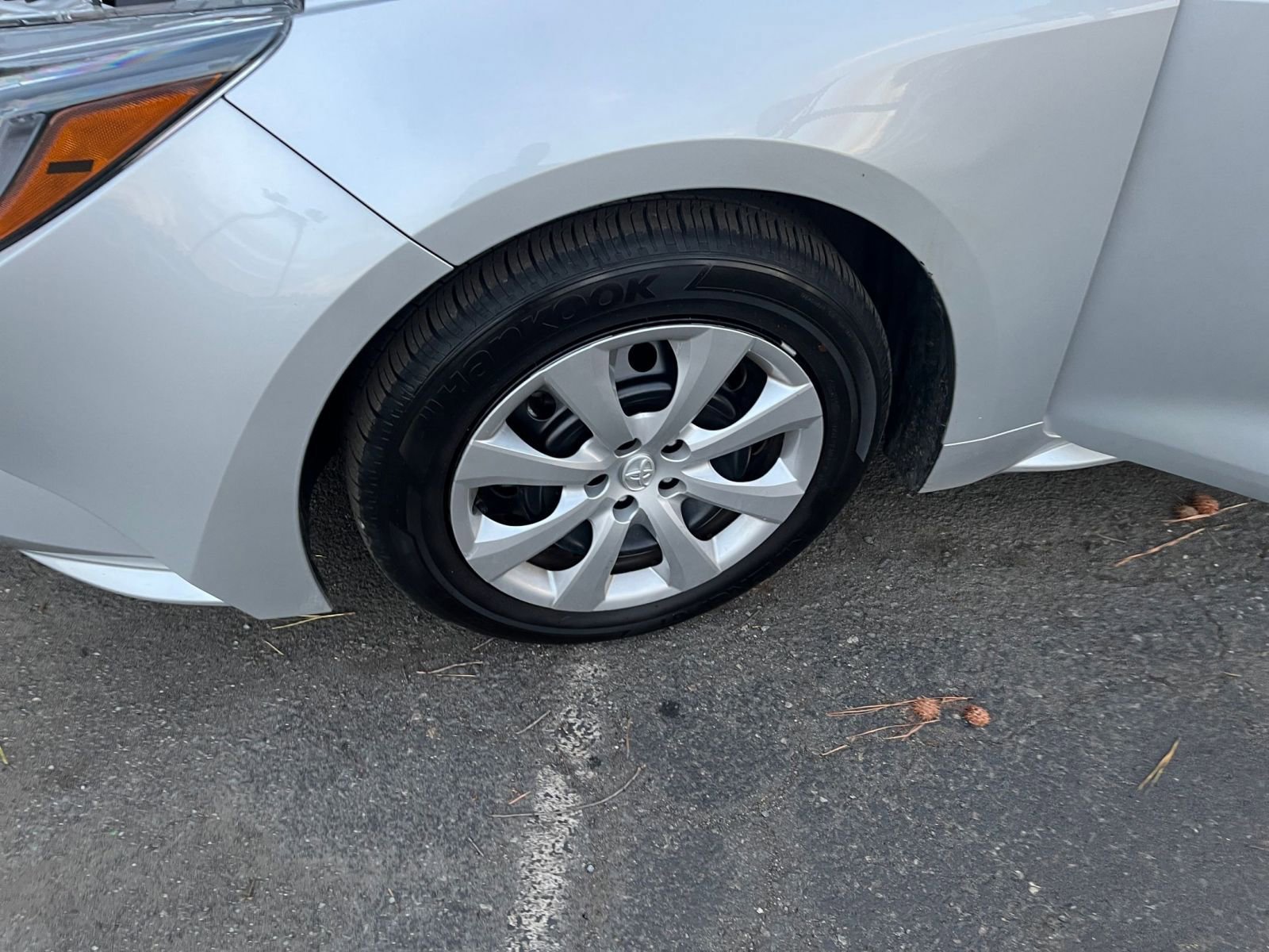 Thumbnail: 2025 Toyota Corolla - 28