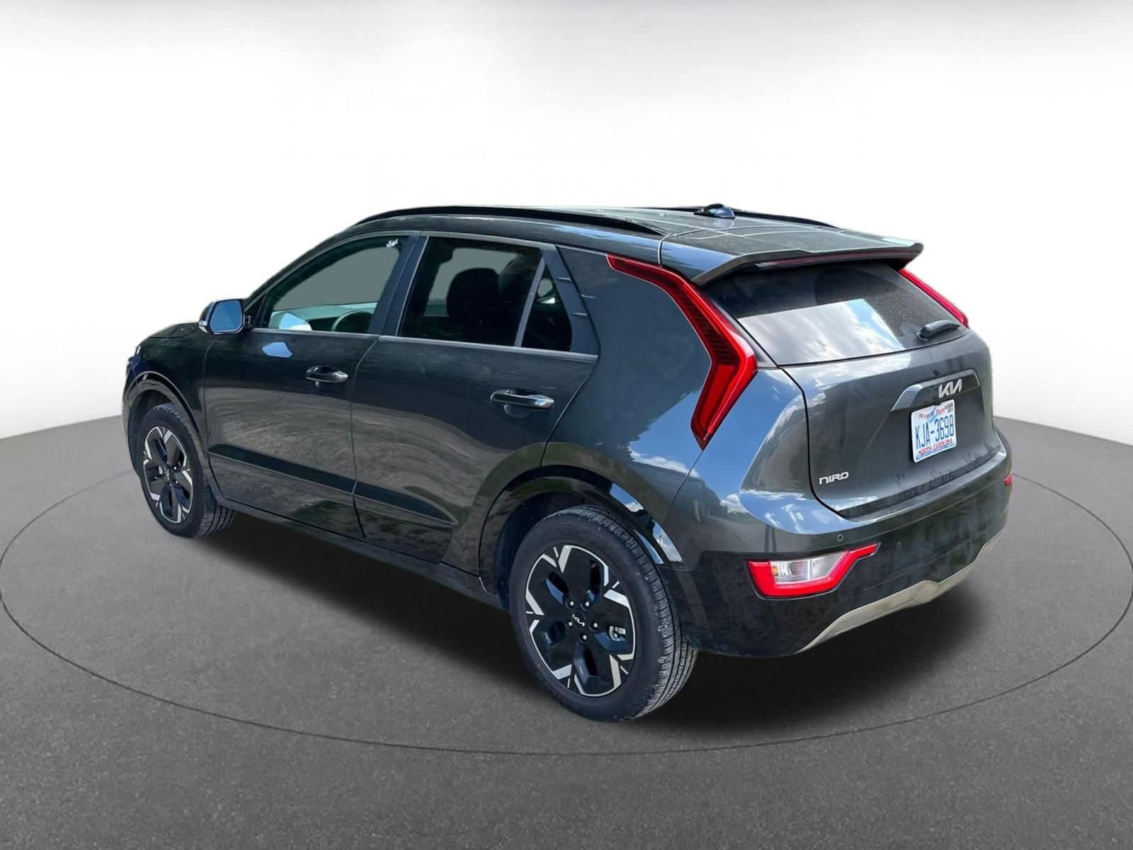 Thumbnail: 2023 Kia Niro - 9