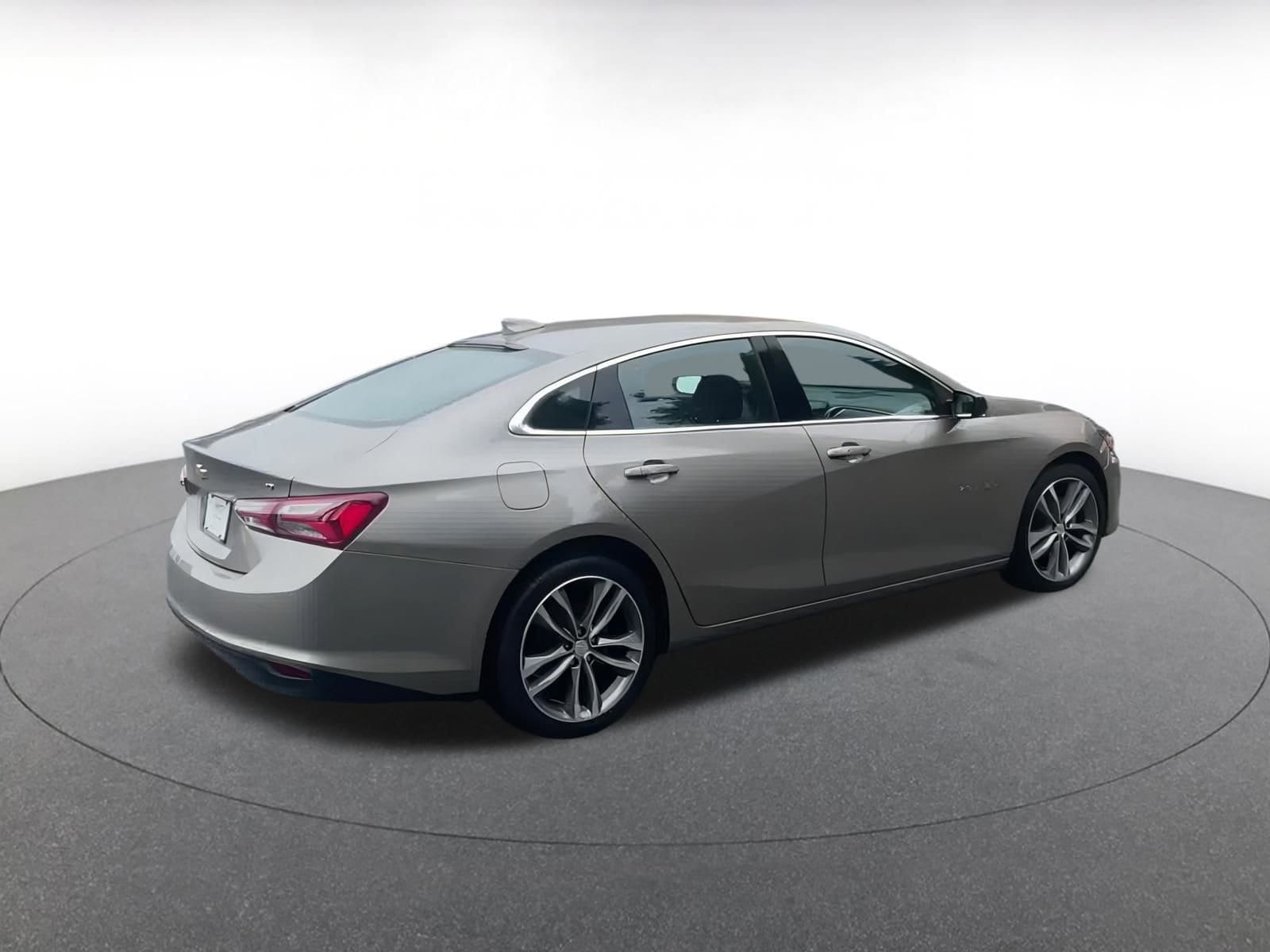 Thumbnail: 2024 Chevrolet Malibu - 14