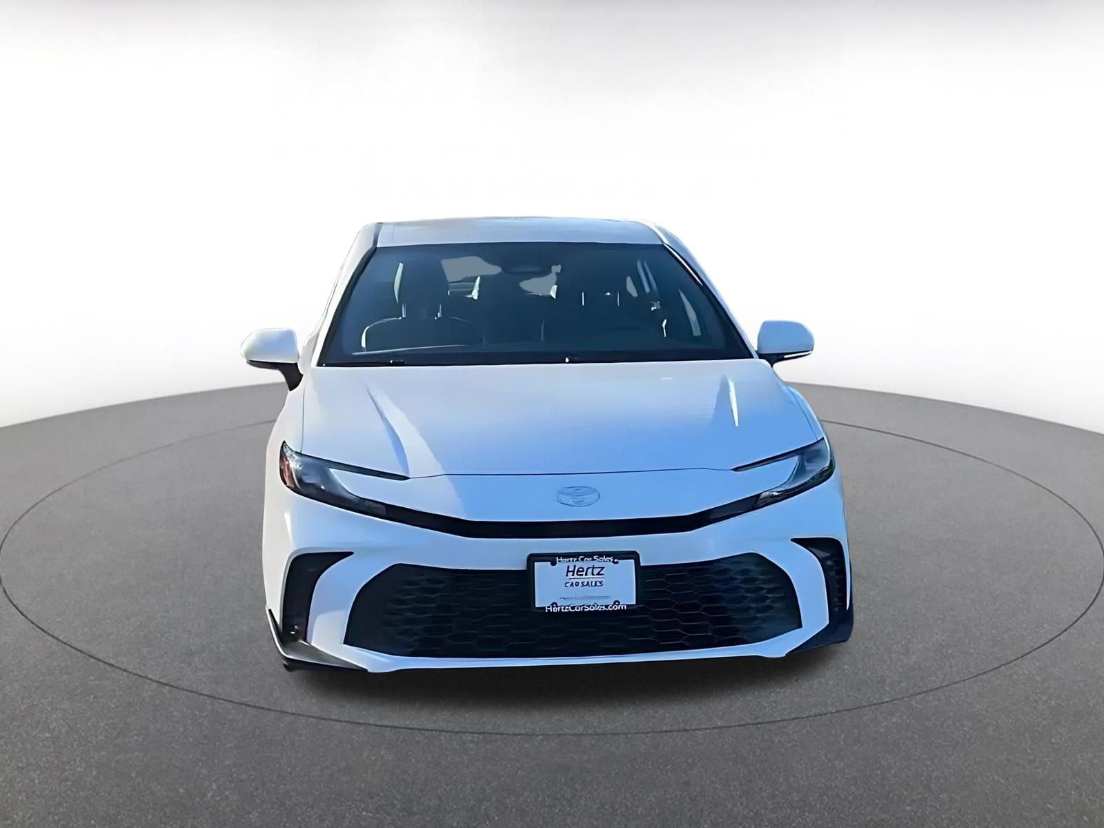 Thumbnail: 2025 Toyota Camry - 4