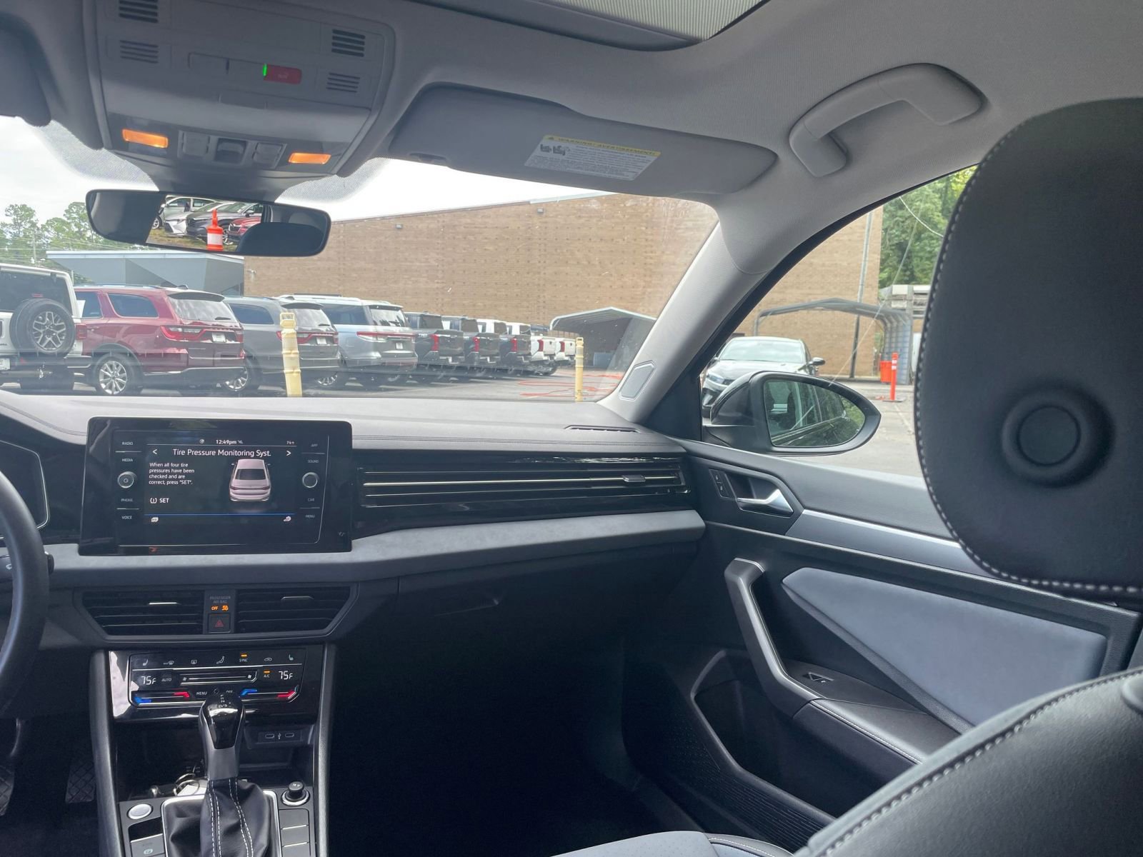 Thumbnail: 2025 Volkswagen Jetta - 31