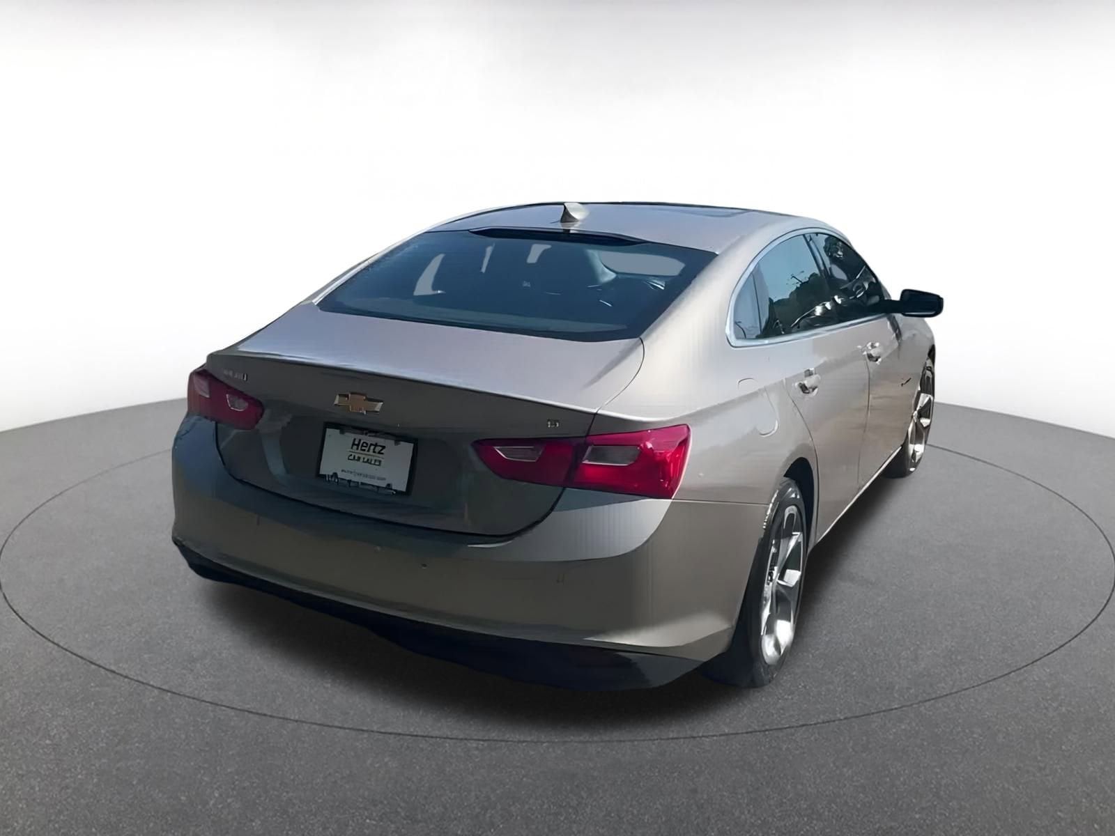 Thumbnail: 2024 Chevrolet Malibu - 14