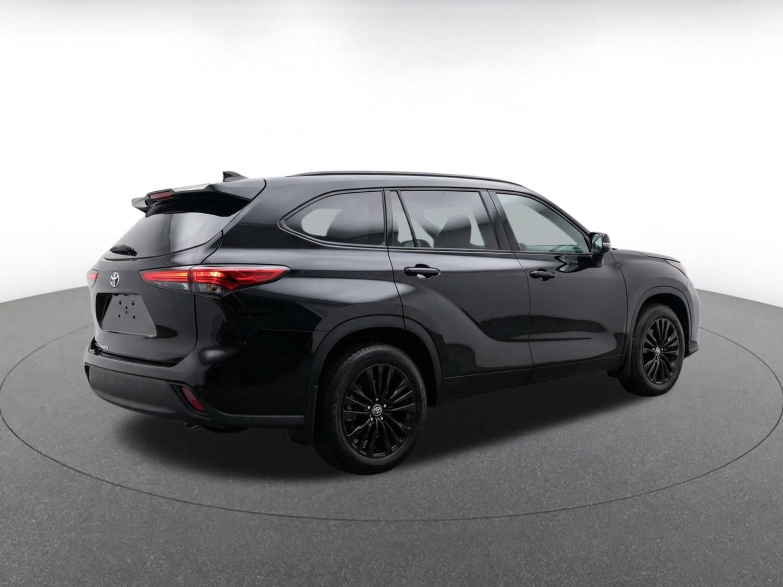 Thumbnail: 2025 Toyota Highlander - 9