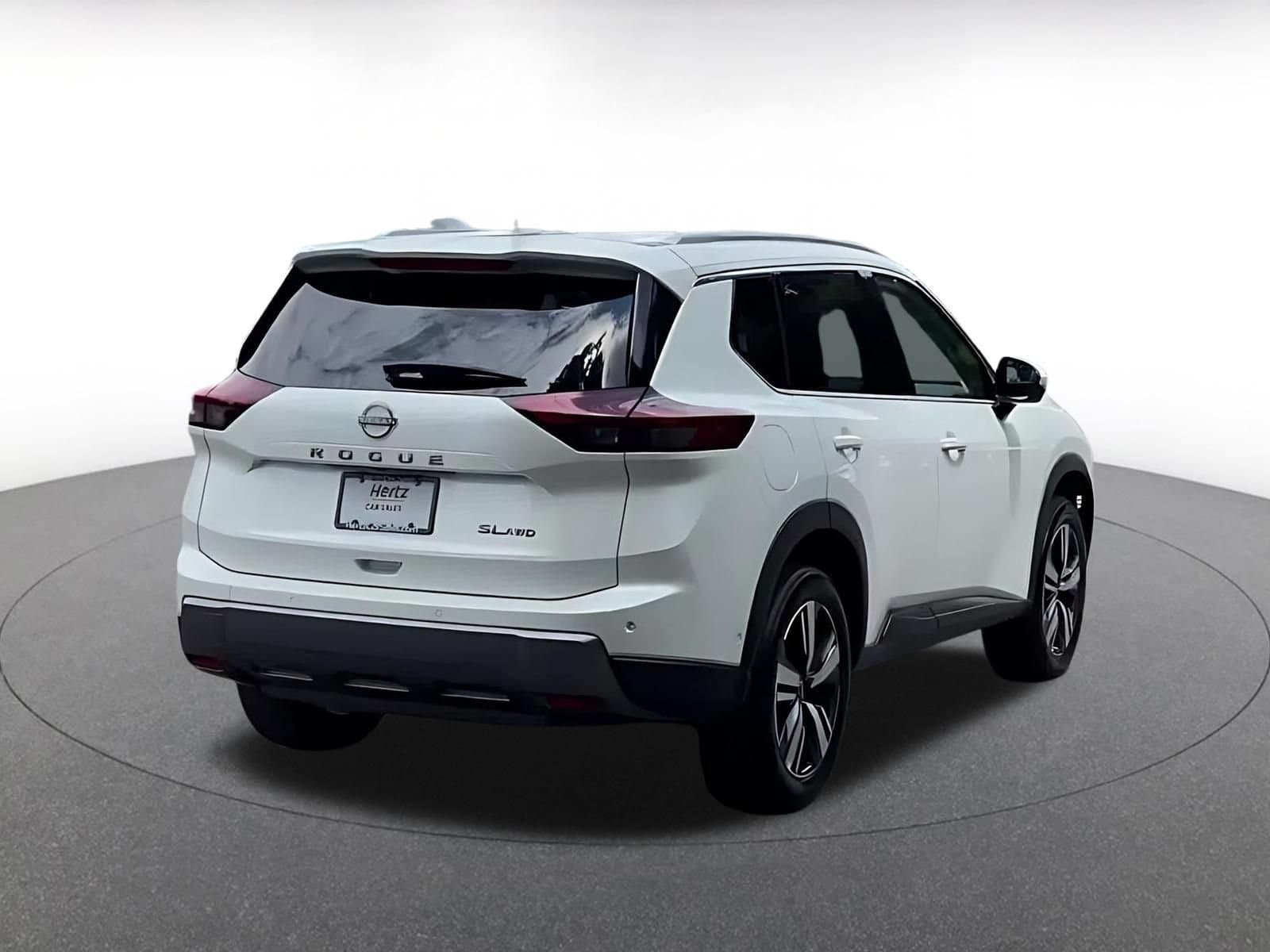 Thumbnail: 2026 Nissan Rogue - 14