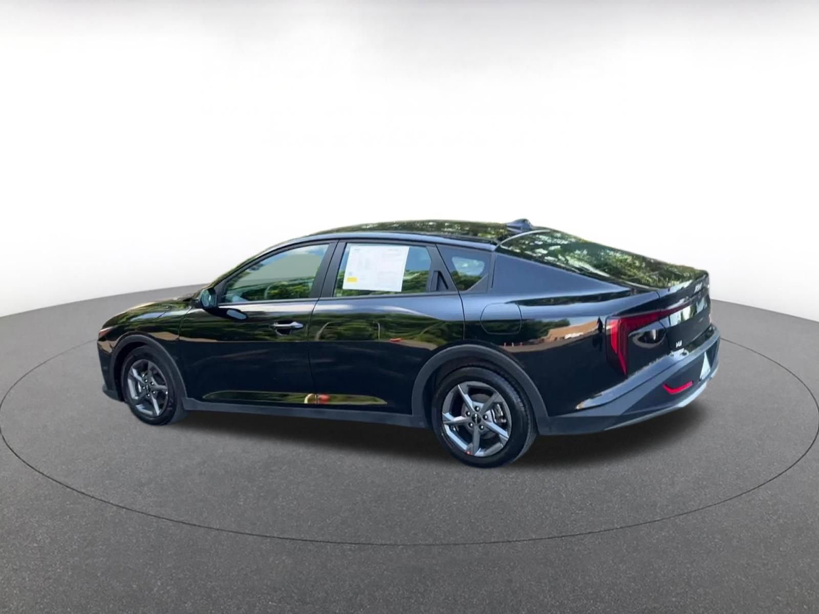 Thumbnail: 2025 Kia K4 - 10