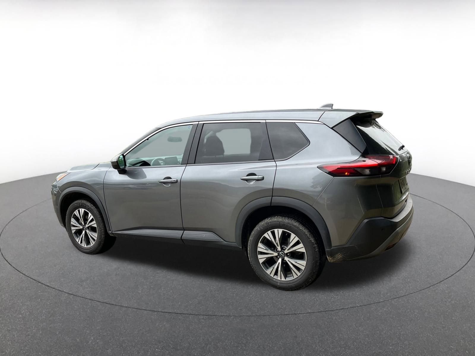 Thumbnail: 2023 Nissan Rogue - 10