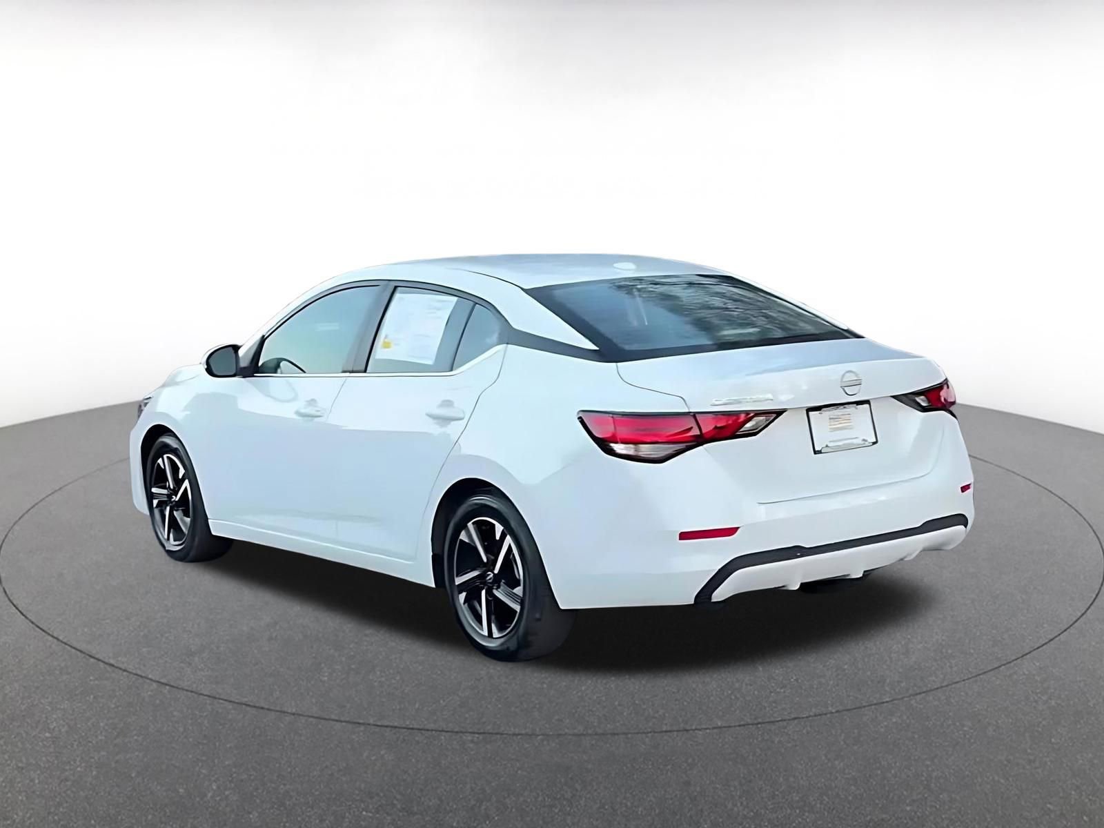 Thumbnail: 2025 Nissan Sentra - 11