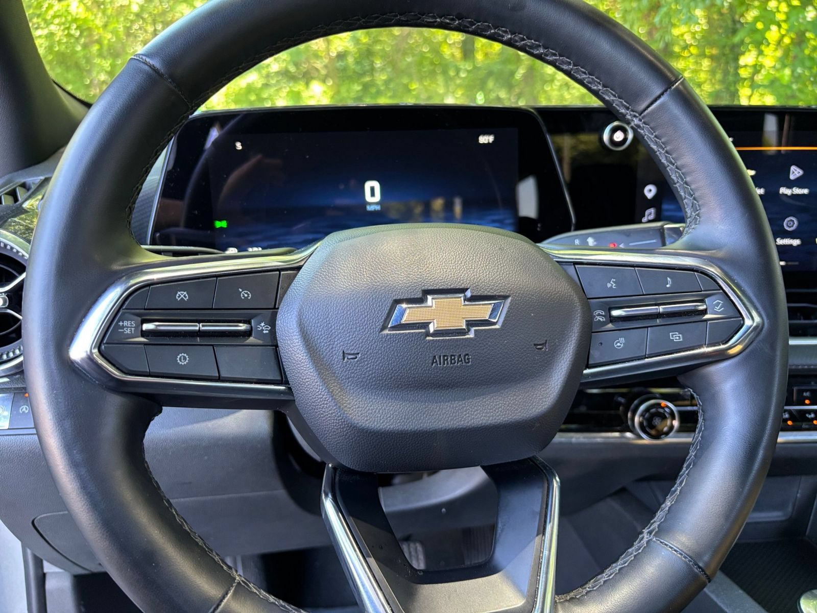 Thumbnail: 2025 Chevrolet Equinox - 23
