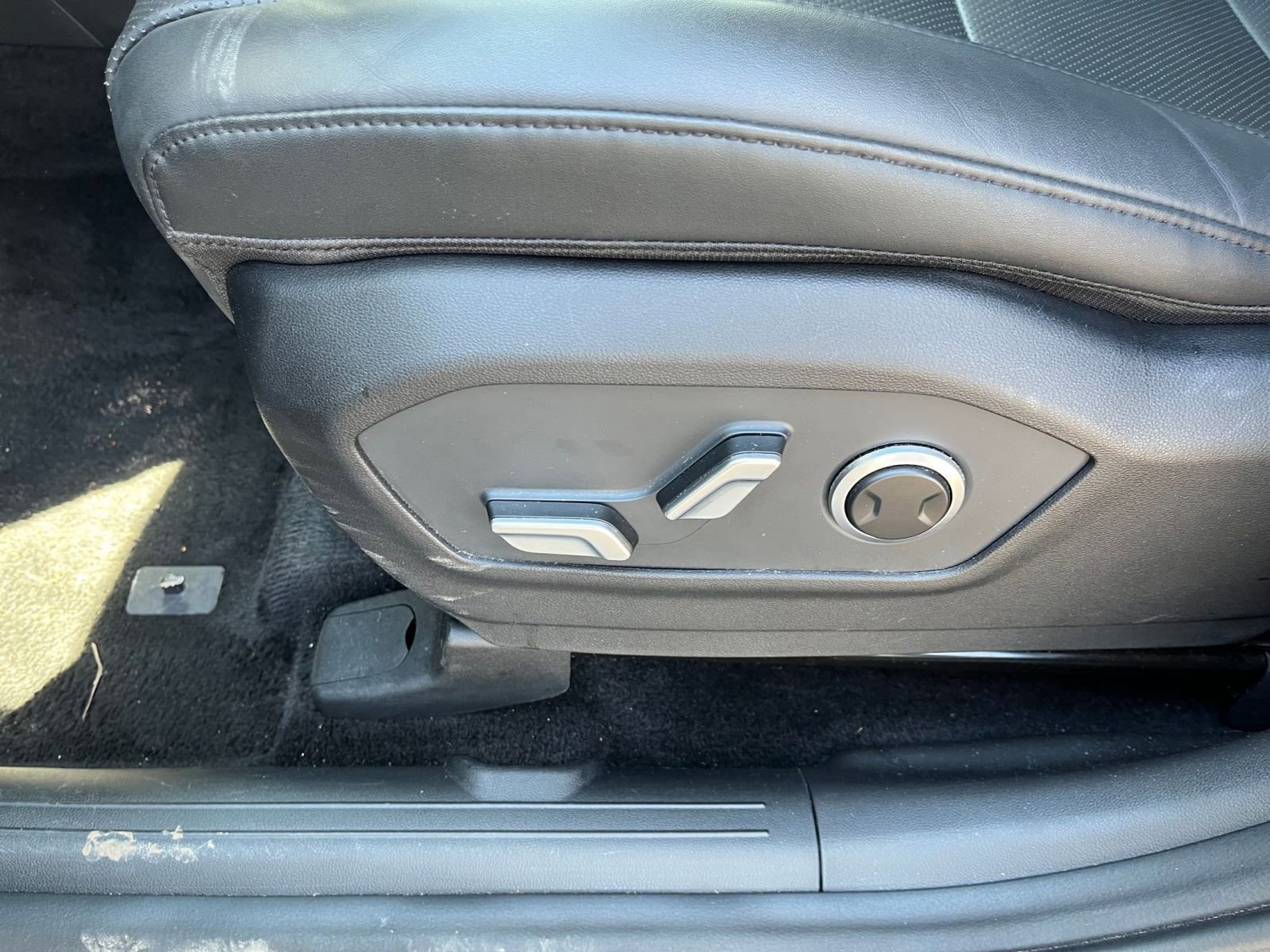 Thumbnail: 2025 Hyundai Santa Fe - 22