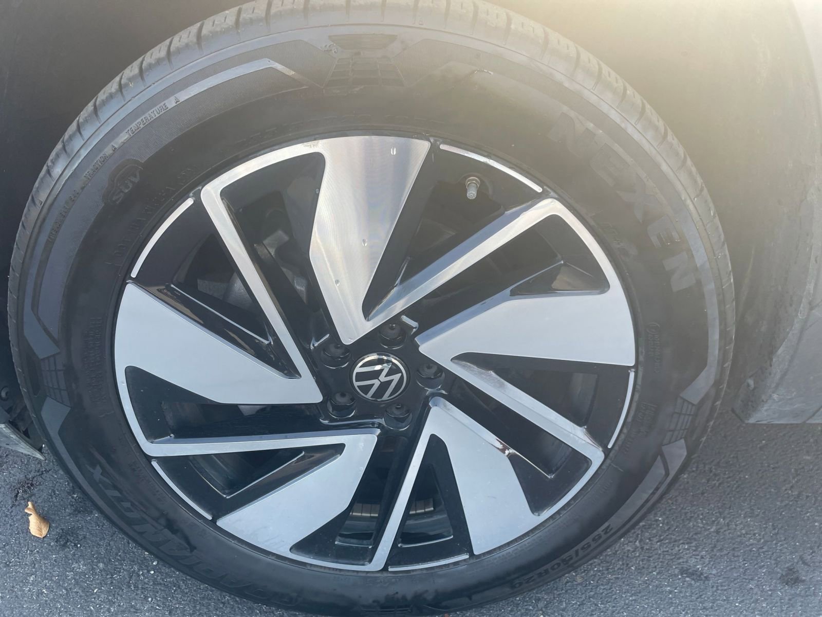 Thumbnail: 2025 Volkswagen Atlas - 25