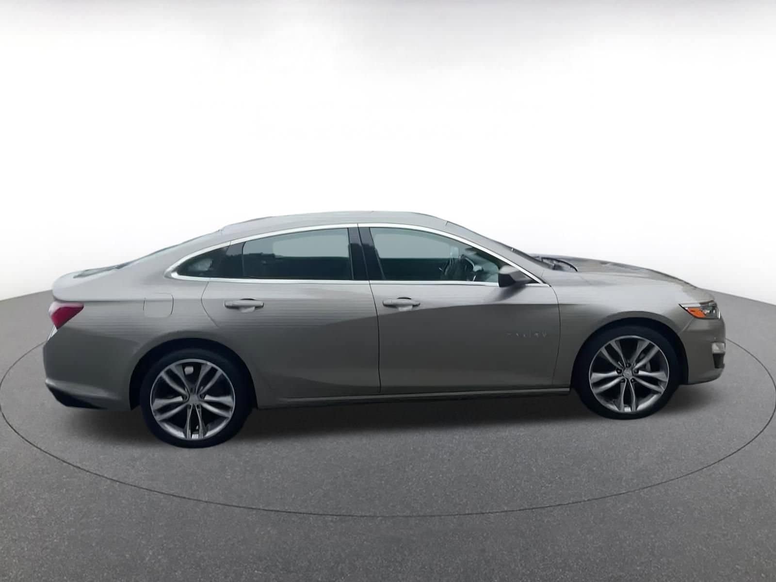 Thumbnail: 2024 Chevrolet Malibu - 15