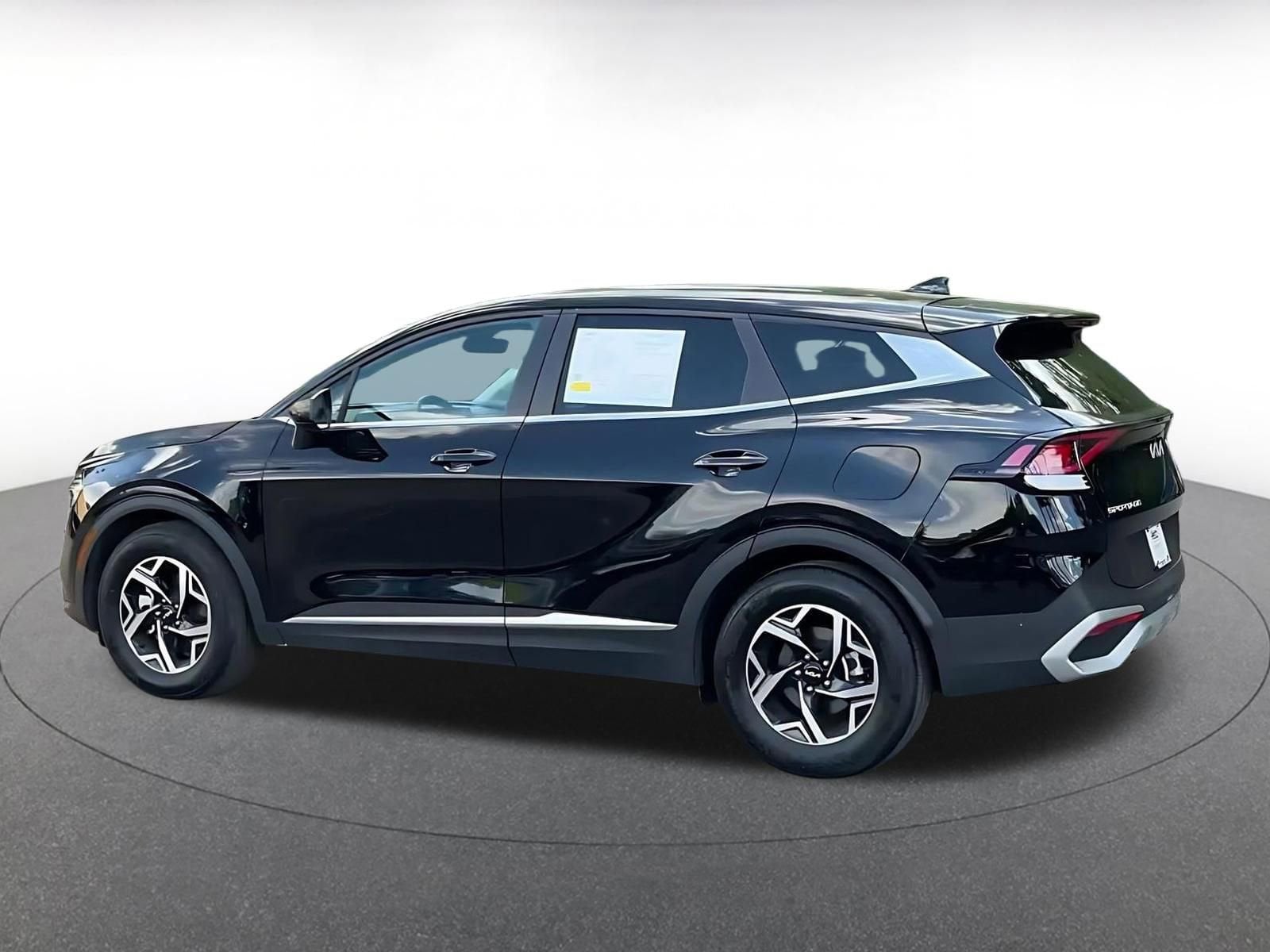 Thumbnail: 2025 Kia Sportage - 10