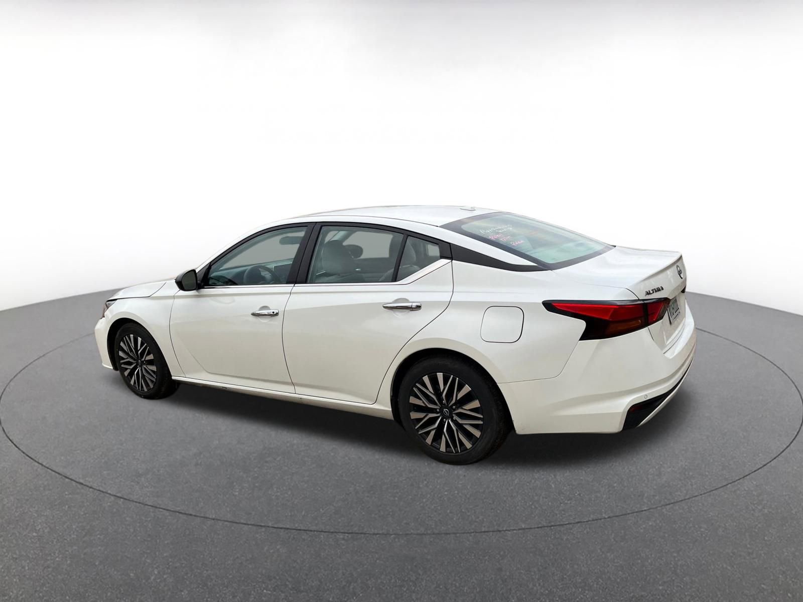 Thumbnail: 2025 Nissan Altima - 14