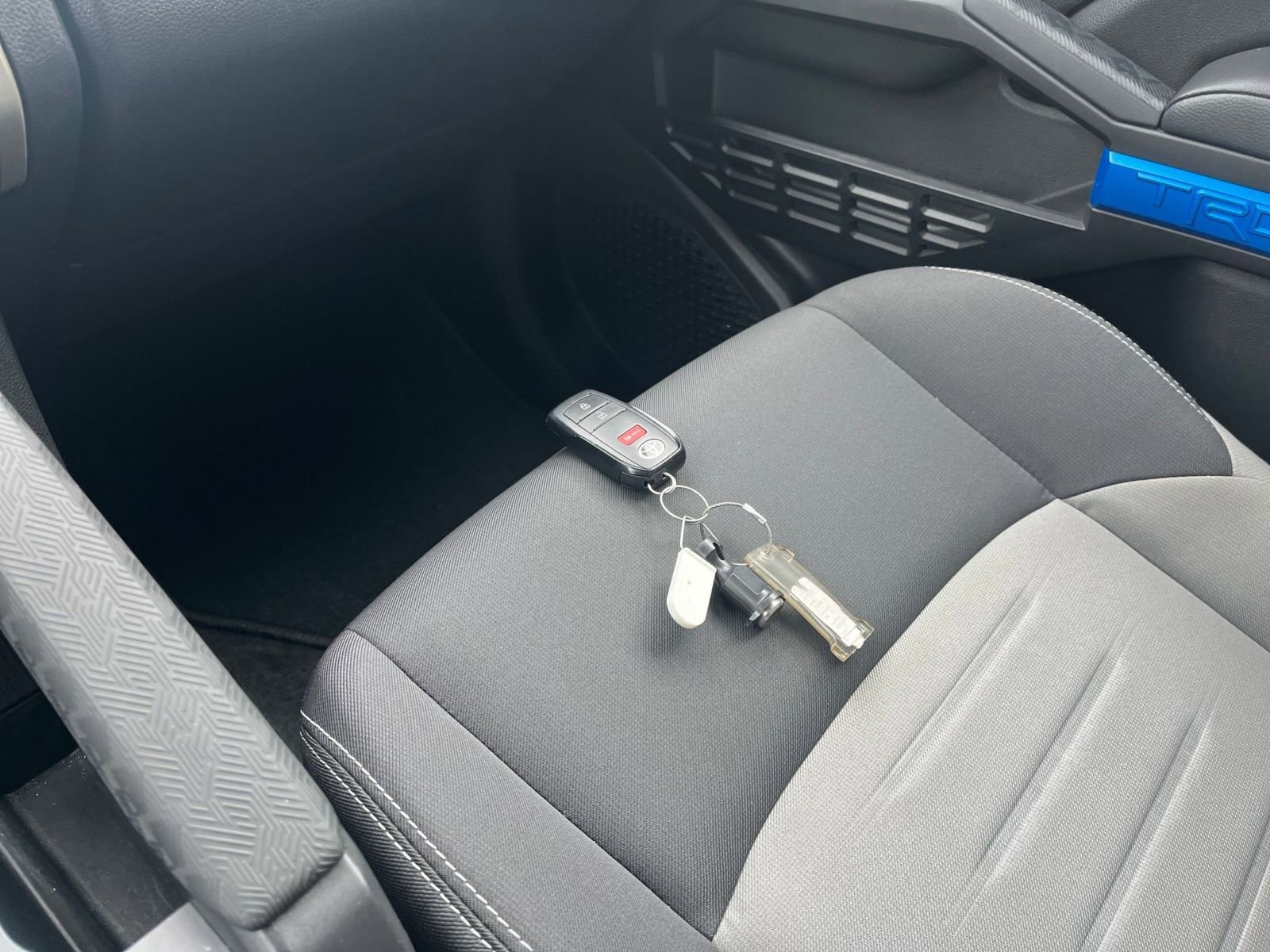 Thumbnail: 2025 Toyota Tacoma - 21