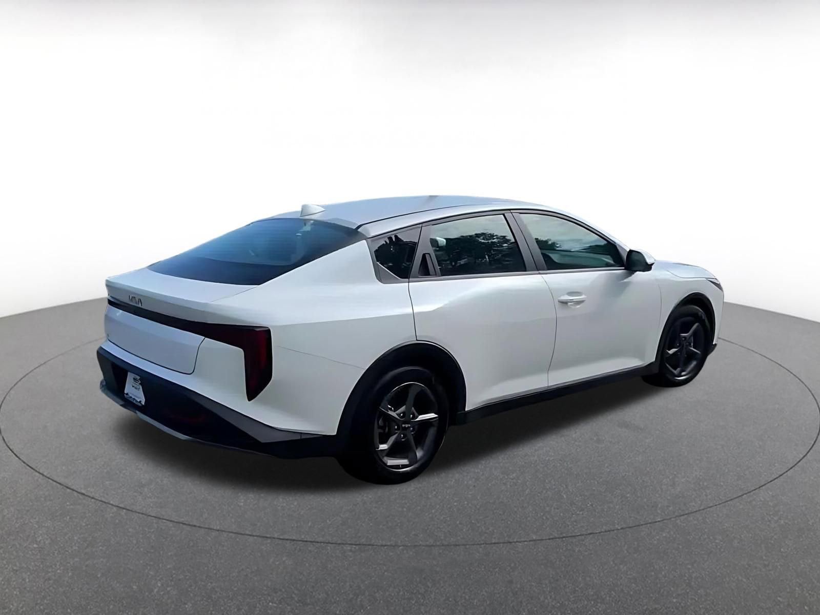 Thumbnail: 2025 Kia K4 - 14