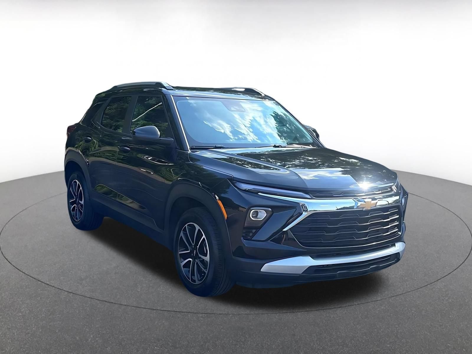 Thumbnail: 2025 Chevrolet TrailBlazer - 2