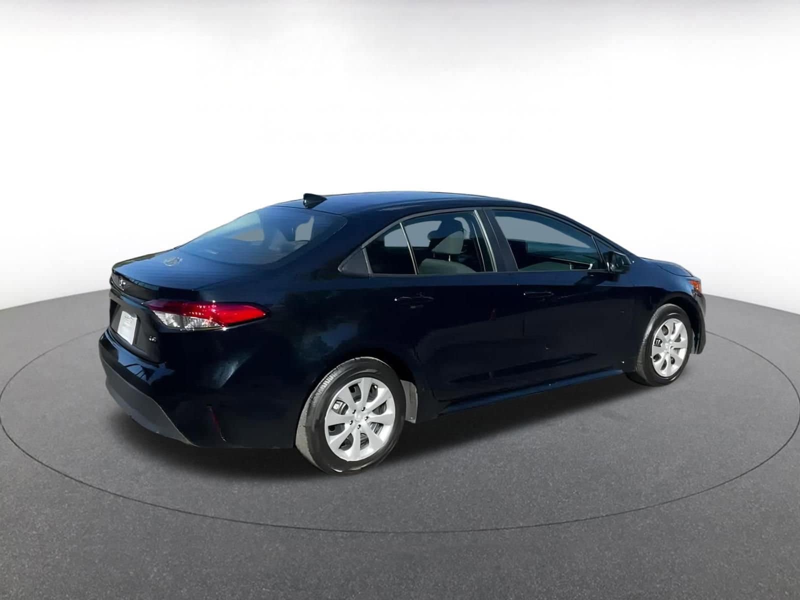 Thumbnail: 2025 Toyota Corolla - 15