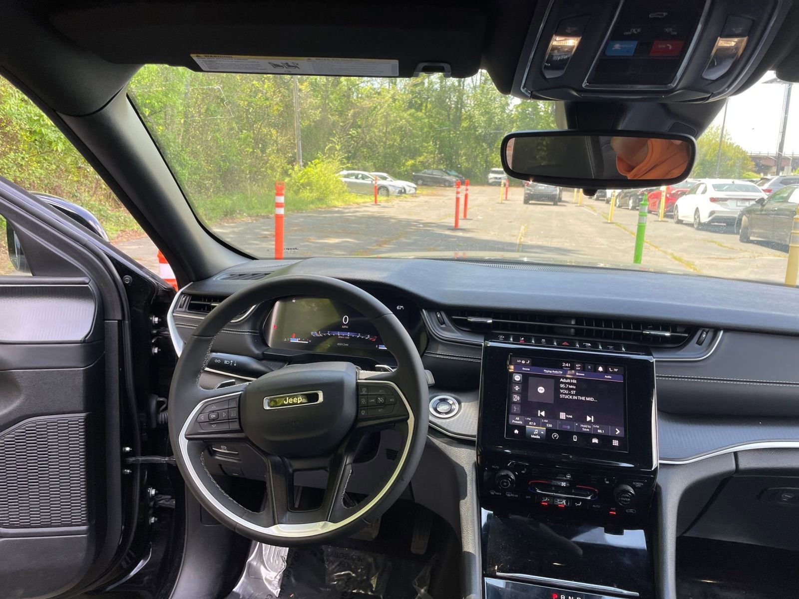 Thumbnail: 2023 Jeep Grand Cherokee - 30