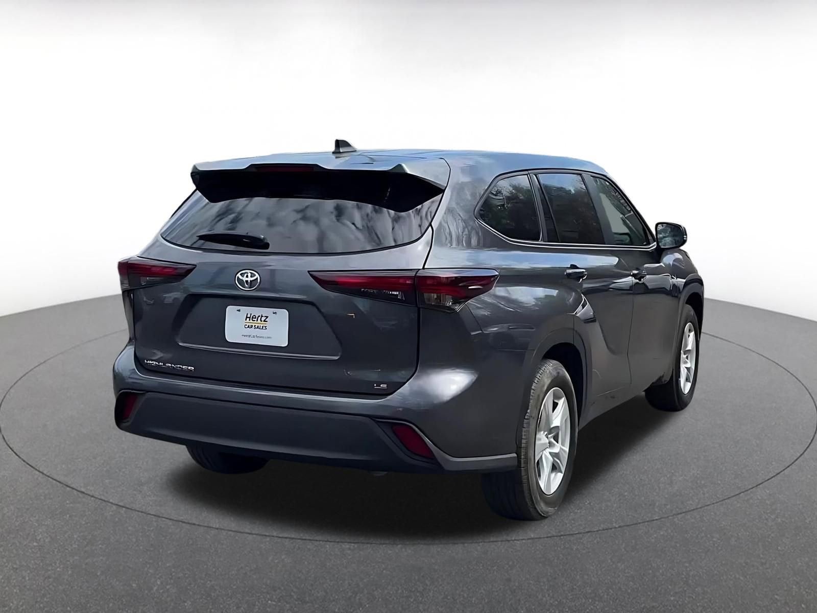 Thumbnail: 2025 Toyota Highlander - 14