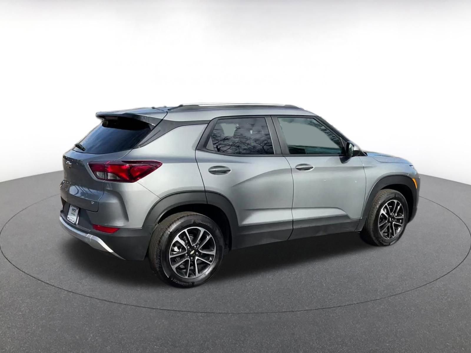 Thumbnail: 2025 Chevrolet TrailBlazer - 15