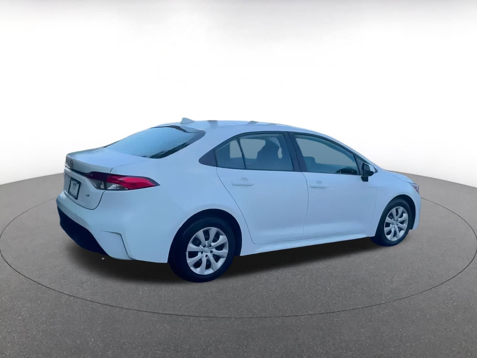 Thumbnail: 2024 Toyota Corolla - 11