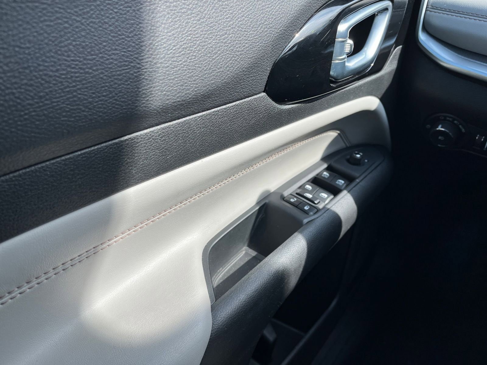 Thumbnail: 2025 Jeep Compass - 18