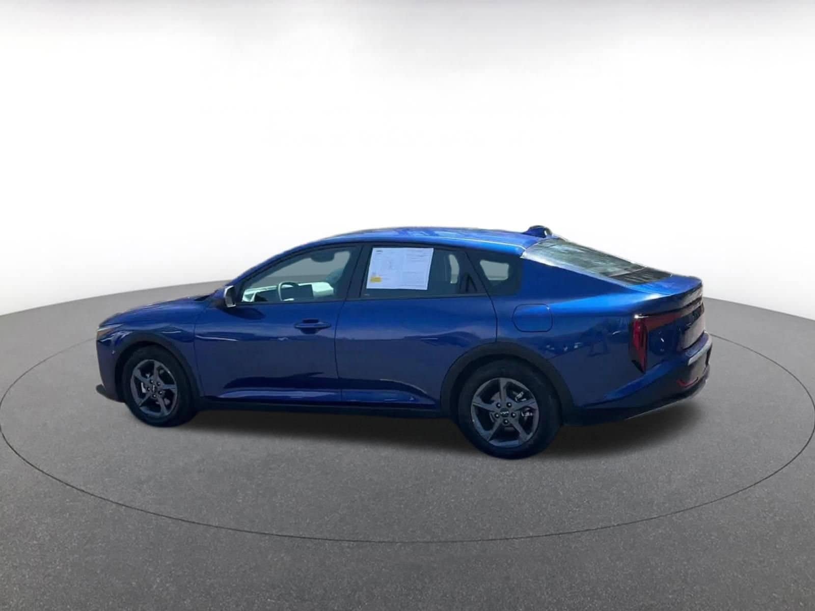 Thumbnail: 2025 Kia K4 - 10