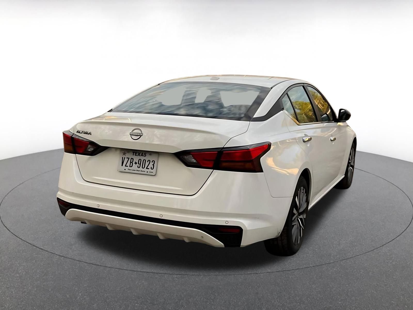 Thumbnail: 2025 Nissan Altima - 15