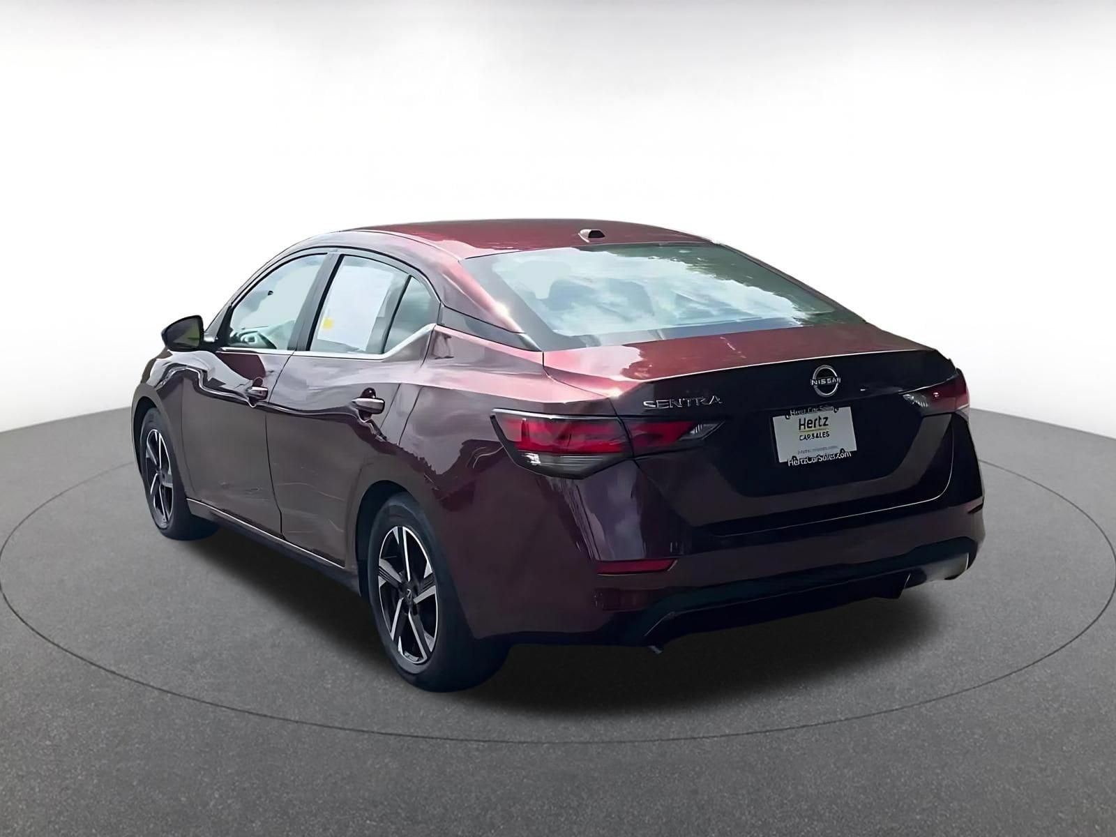 Thumbnail: 2025 Nissan Sentra - 9