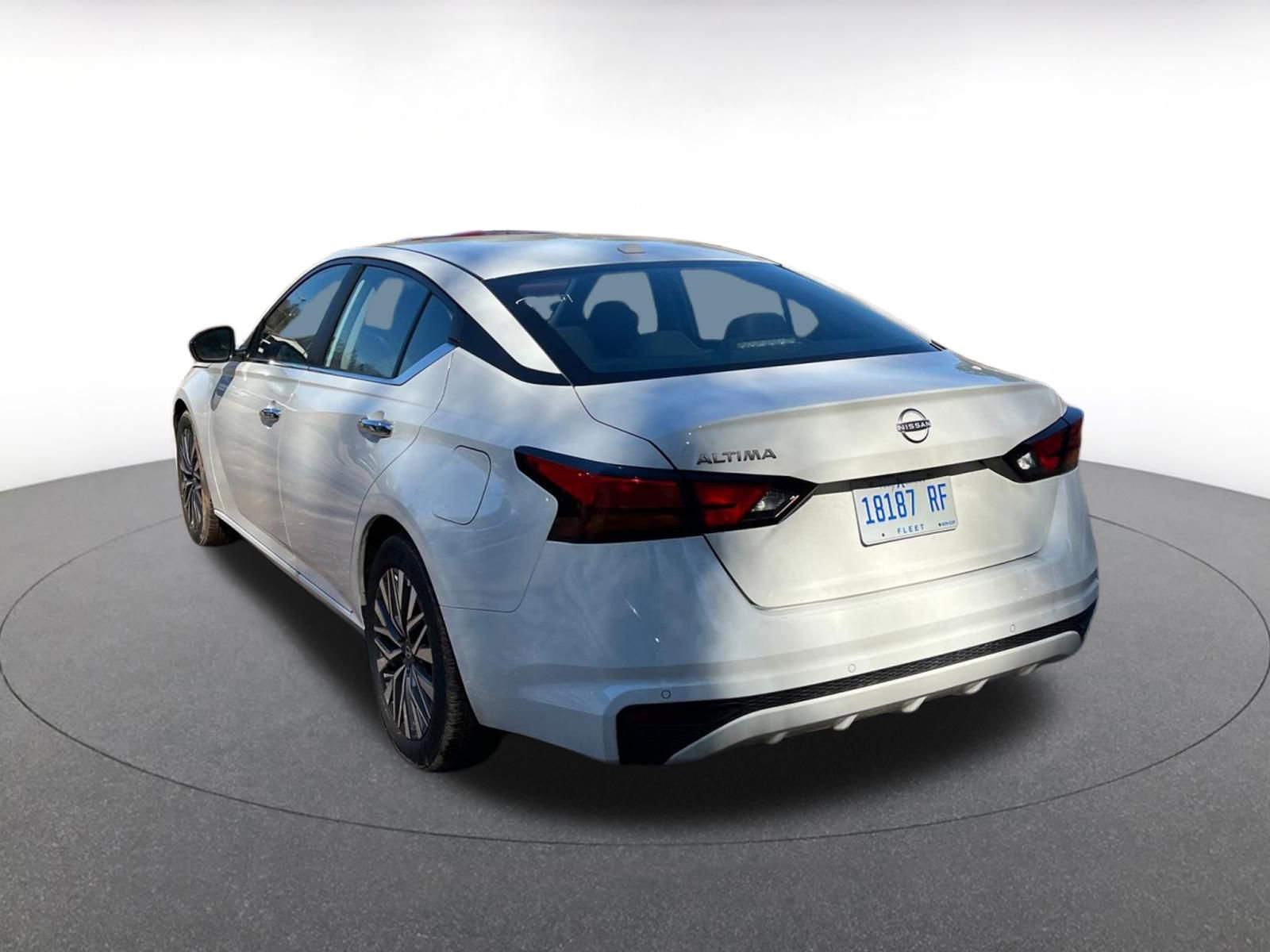 Thumbnail: 2025 Nissan Altima - 12