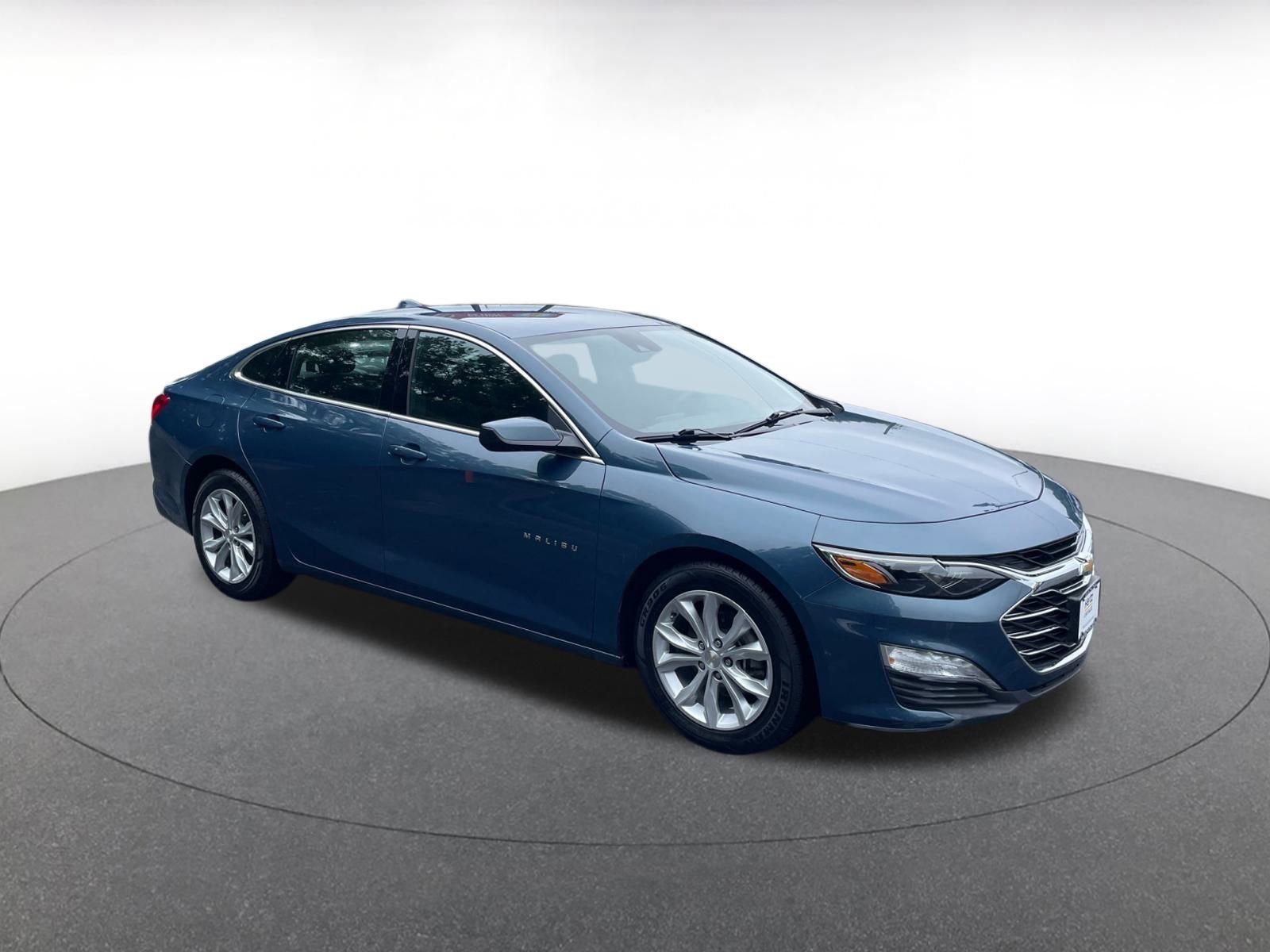 Thumbnail: 2024 Chevrolet Malibu - 1