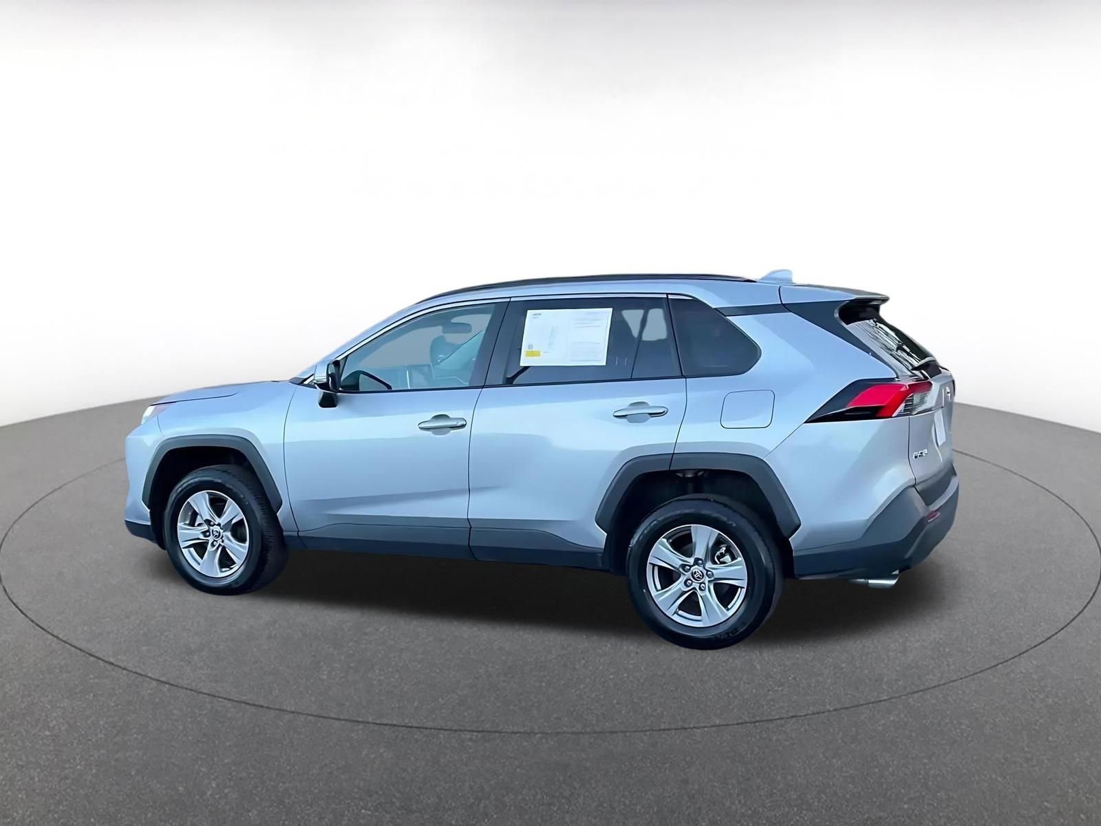 Thumbnail: 2025 Toyota RAV4 - 10