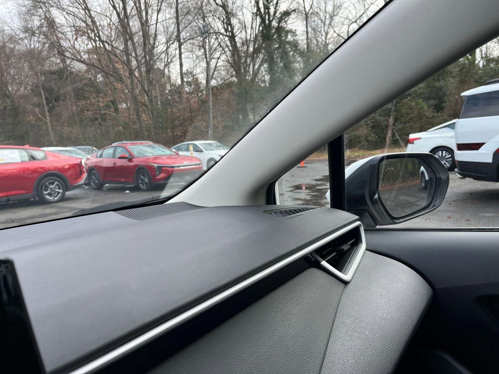 Thumbnail: 2025 Toyota Corolla - 33