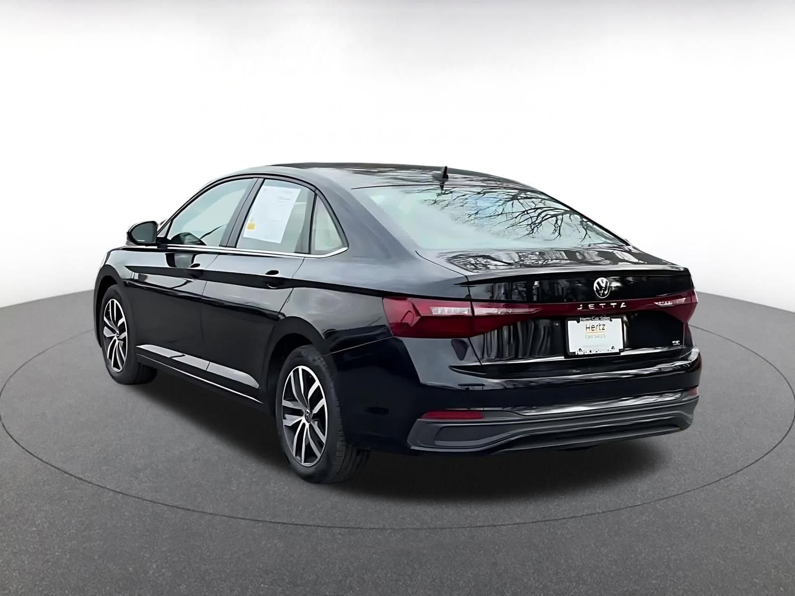 Thumbnail: 2025 Volkswagen Jetta - 12