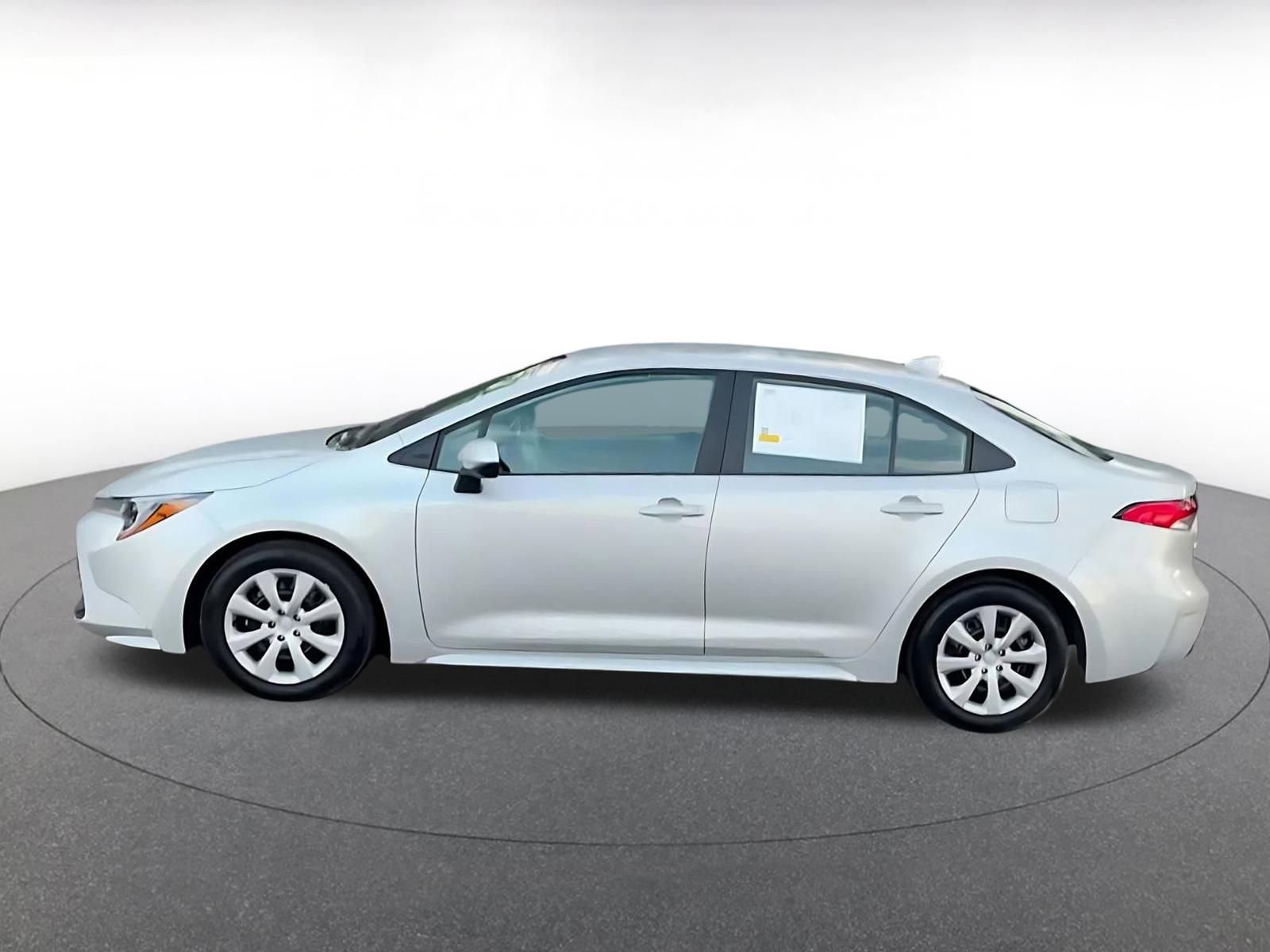 Thumbnail: 2025 Toyota Corolla - 9