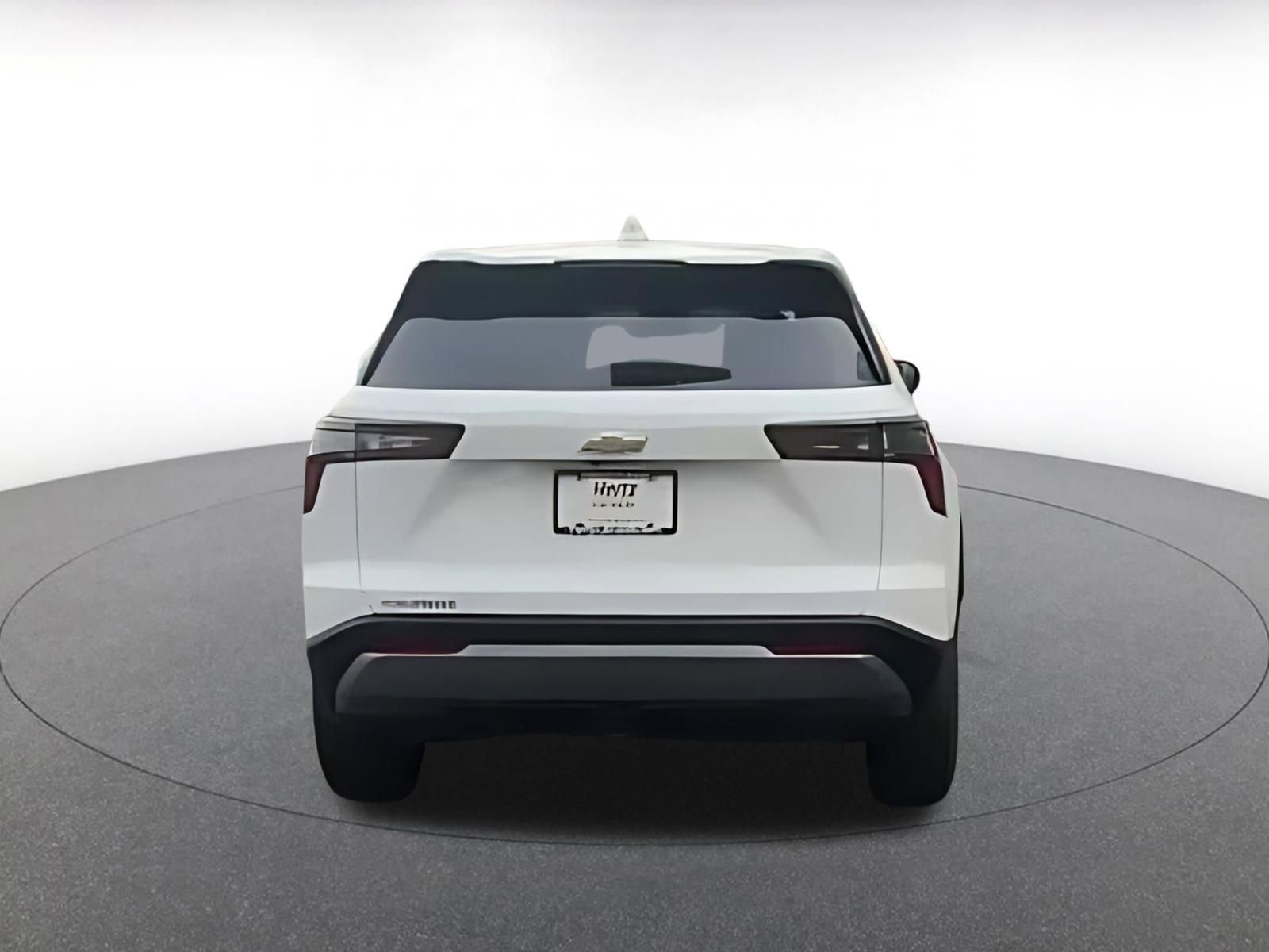 Thumbnail: 2025 Chevrolet Equinox - 16