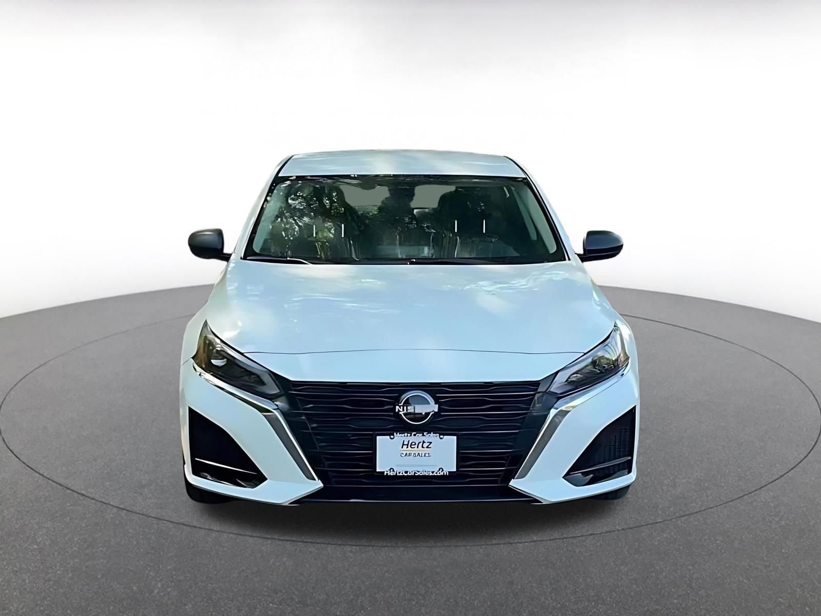 Thumbnail: 2025 Nissan Altima - 4