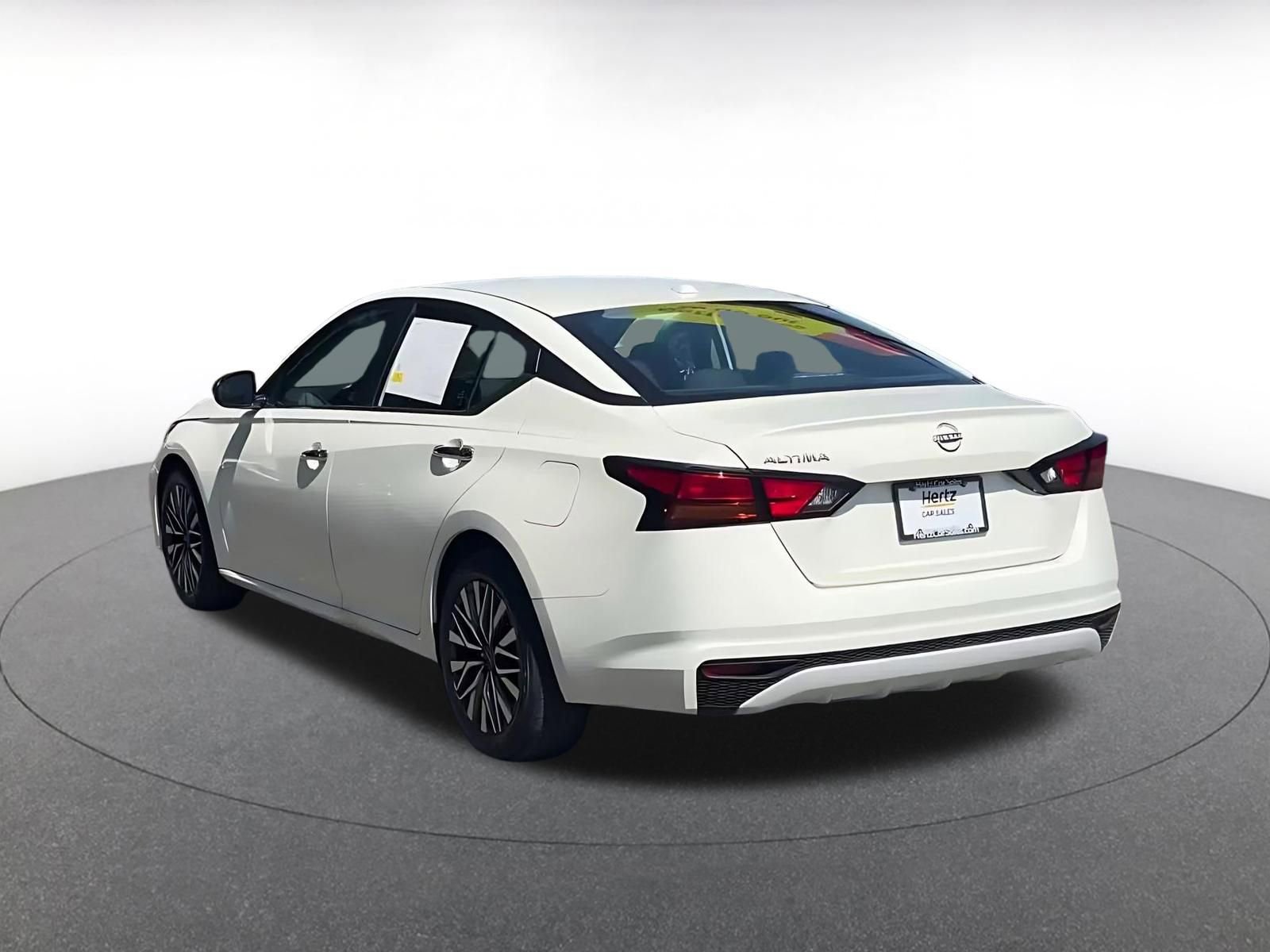 Thumbnail: 2025 Nissan Altima - 11