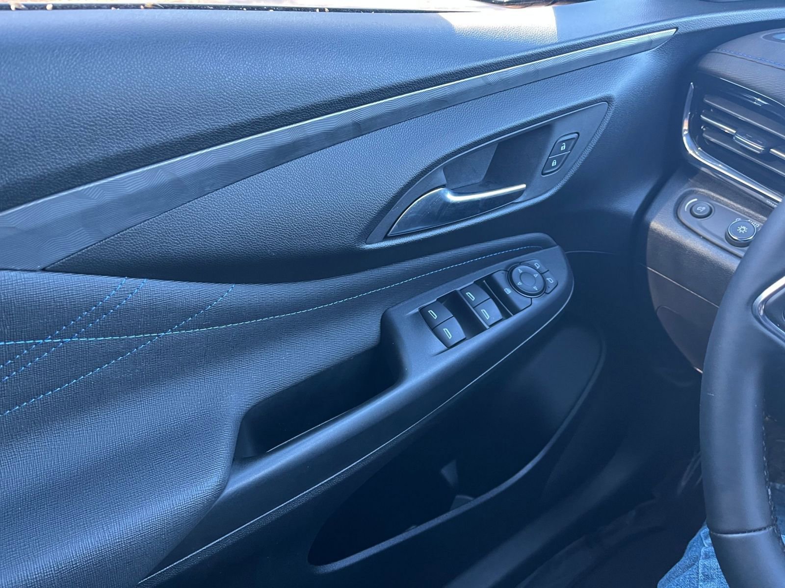 Thumbnail: 2025 Buick Envista - 20