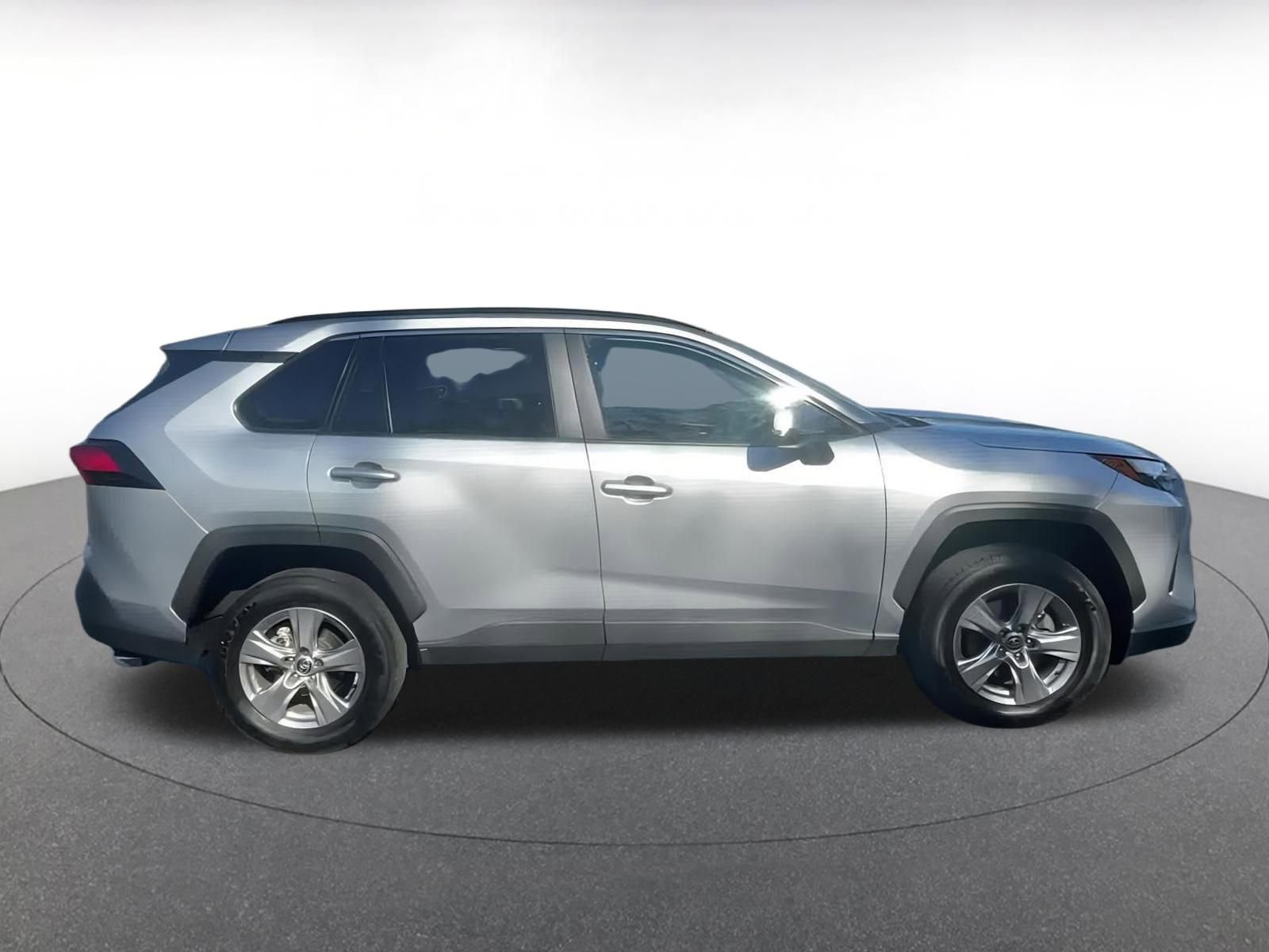 Thumbnail: 2025 Toyota RAV4 - 15