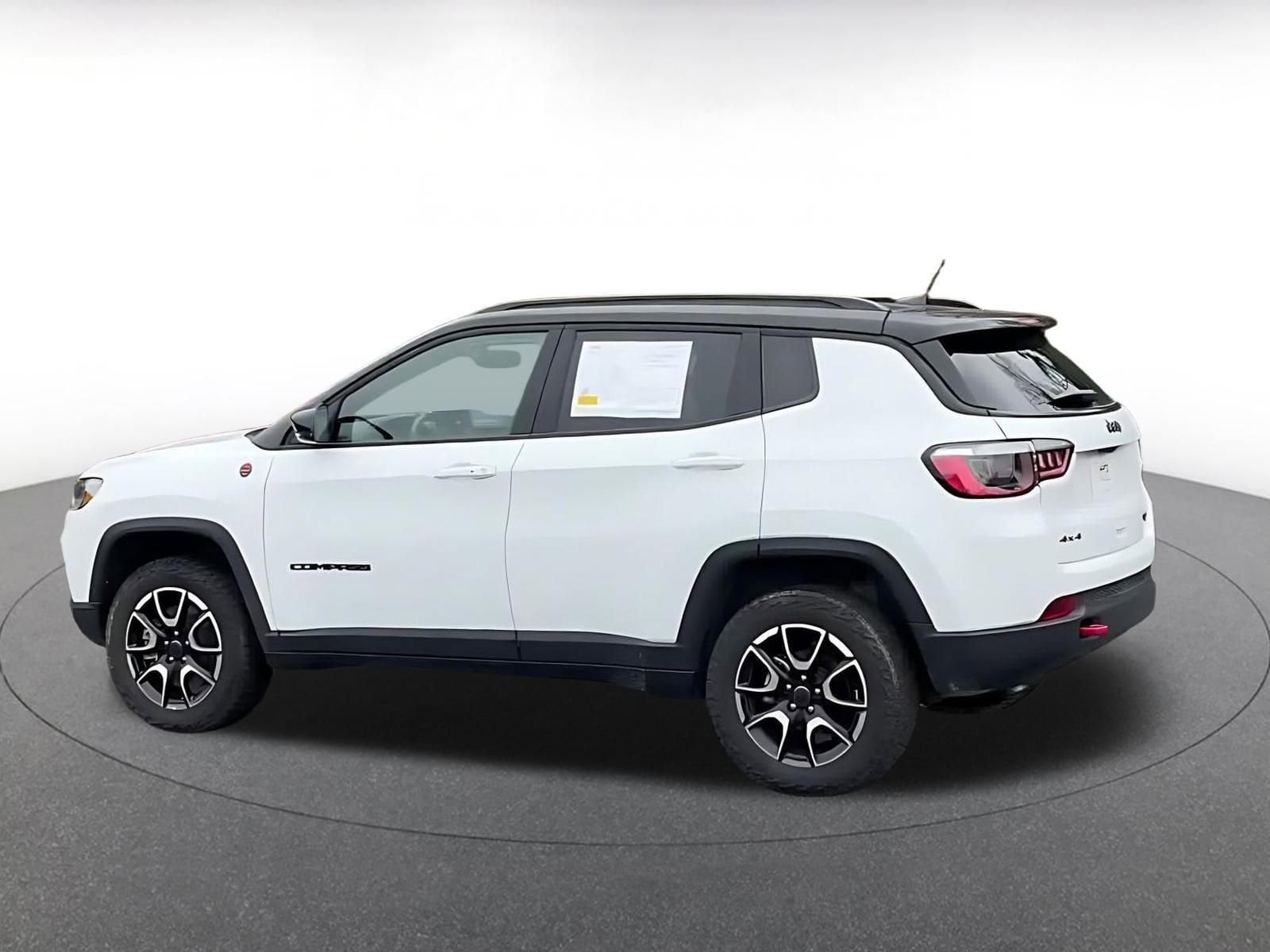 Thumbnail: 2025 Jeep Compass - 10