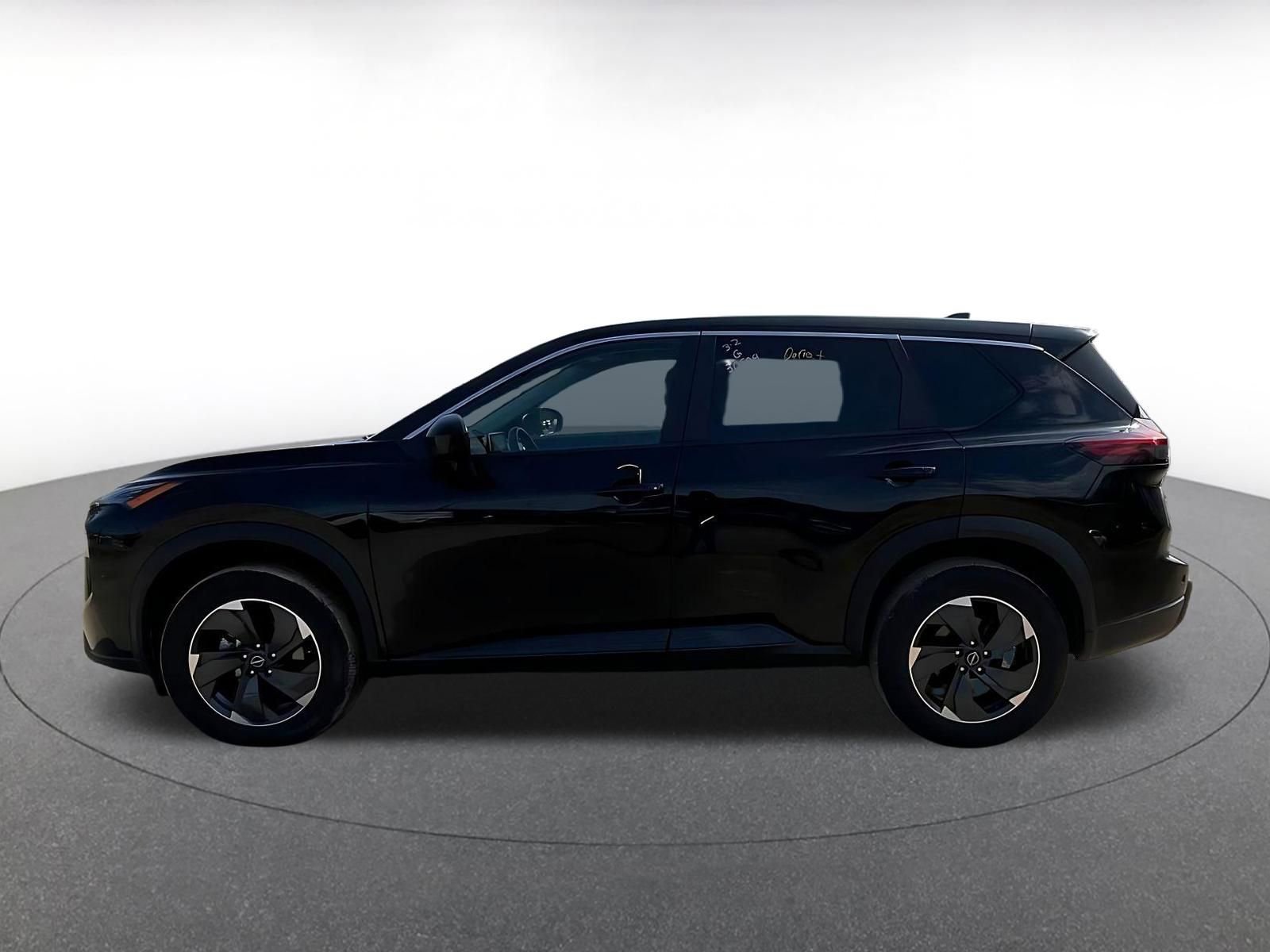 Thumbnail: 2025 Nissan Rogue - 10