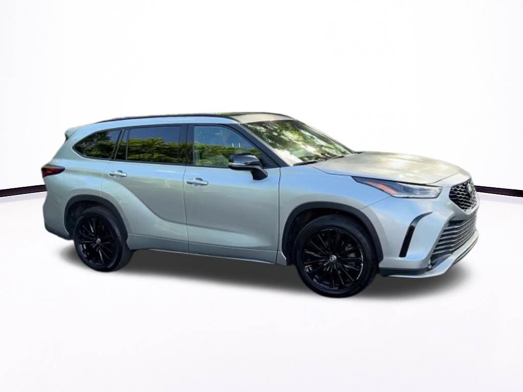 Thumbnail: 2025 Toyota Highlander - 2