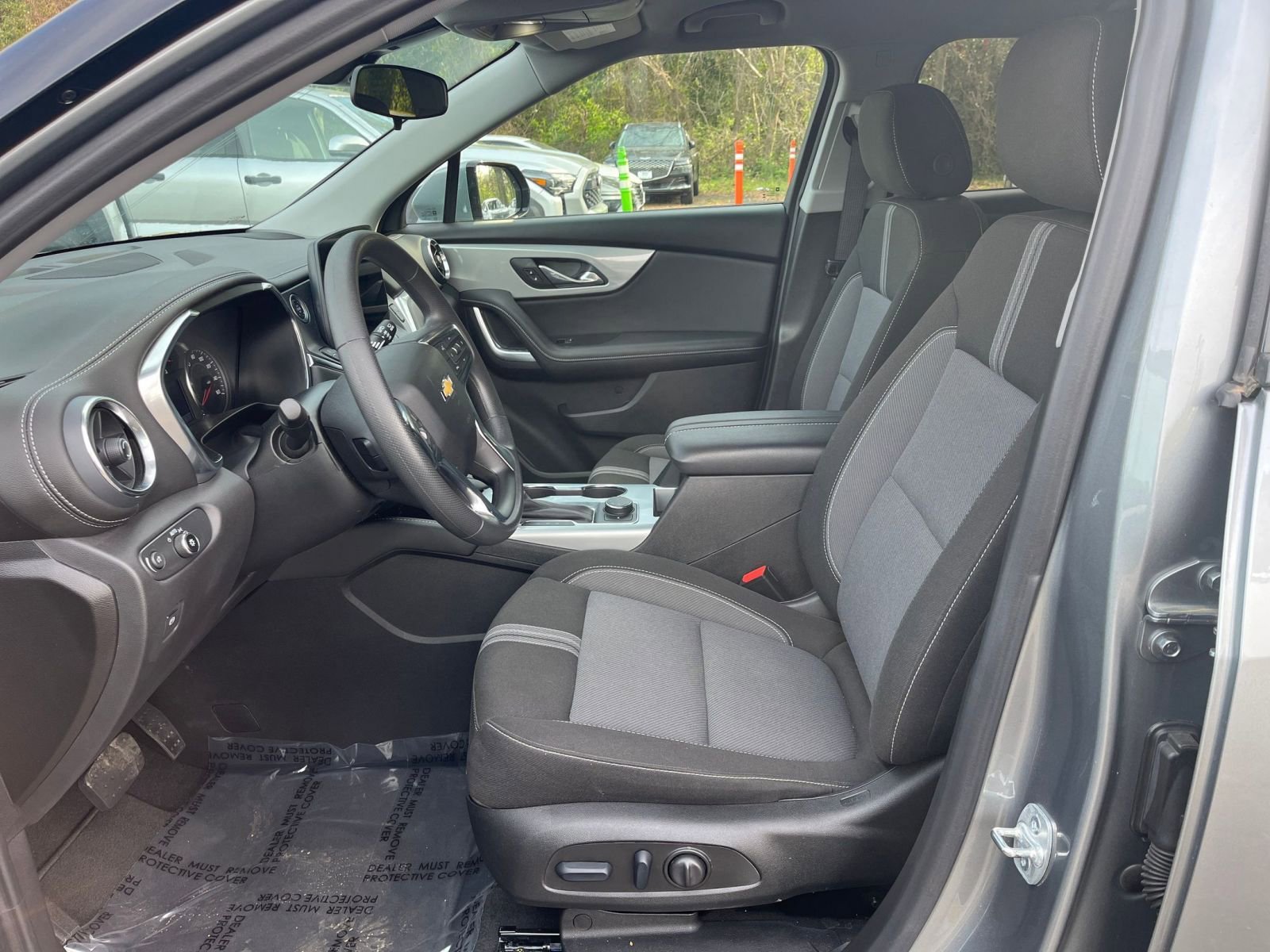 Thumbnail: 2025 Chevrolet Blazer - 28