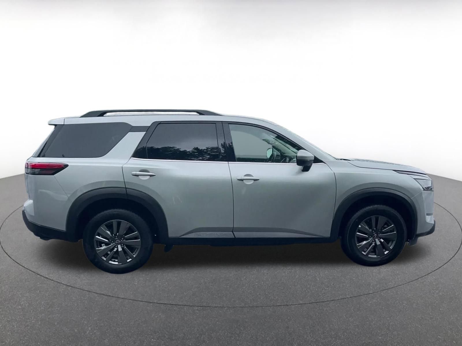 Thumbnail: 2025 Nissan Pathfinder - 16
