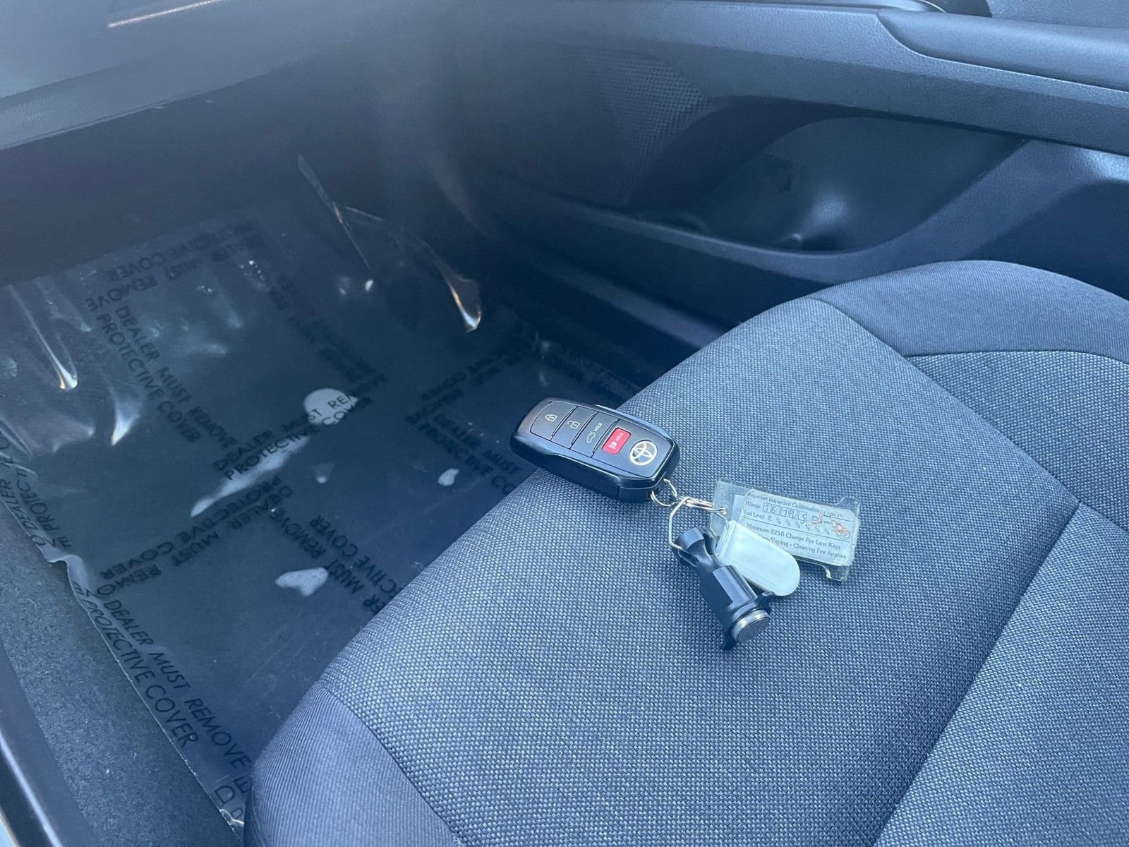 Thumbnail: 2025 Toyota Camry - 21