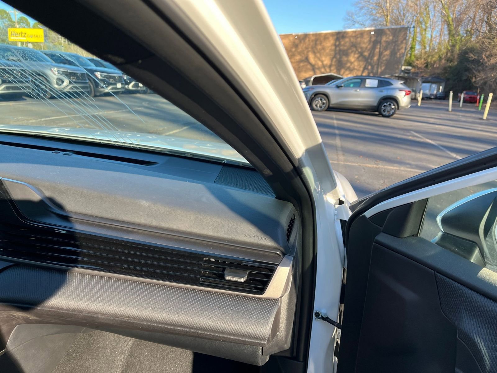 Thumbnail: 2025 Toyota Camry - 33